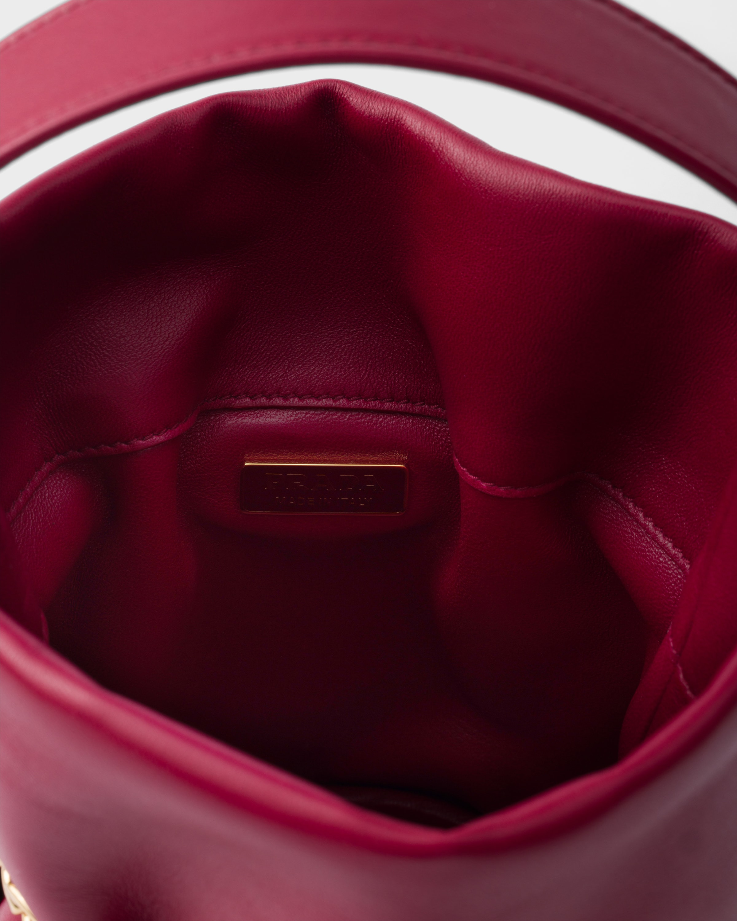Petit Sac Noir nappa leather mini-bucket bag - 4
