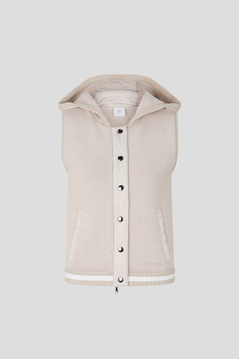 Maxima Knitted waistcoat in Sand 1