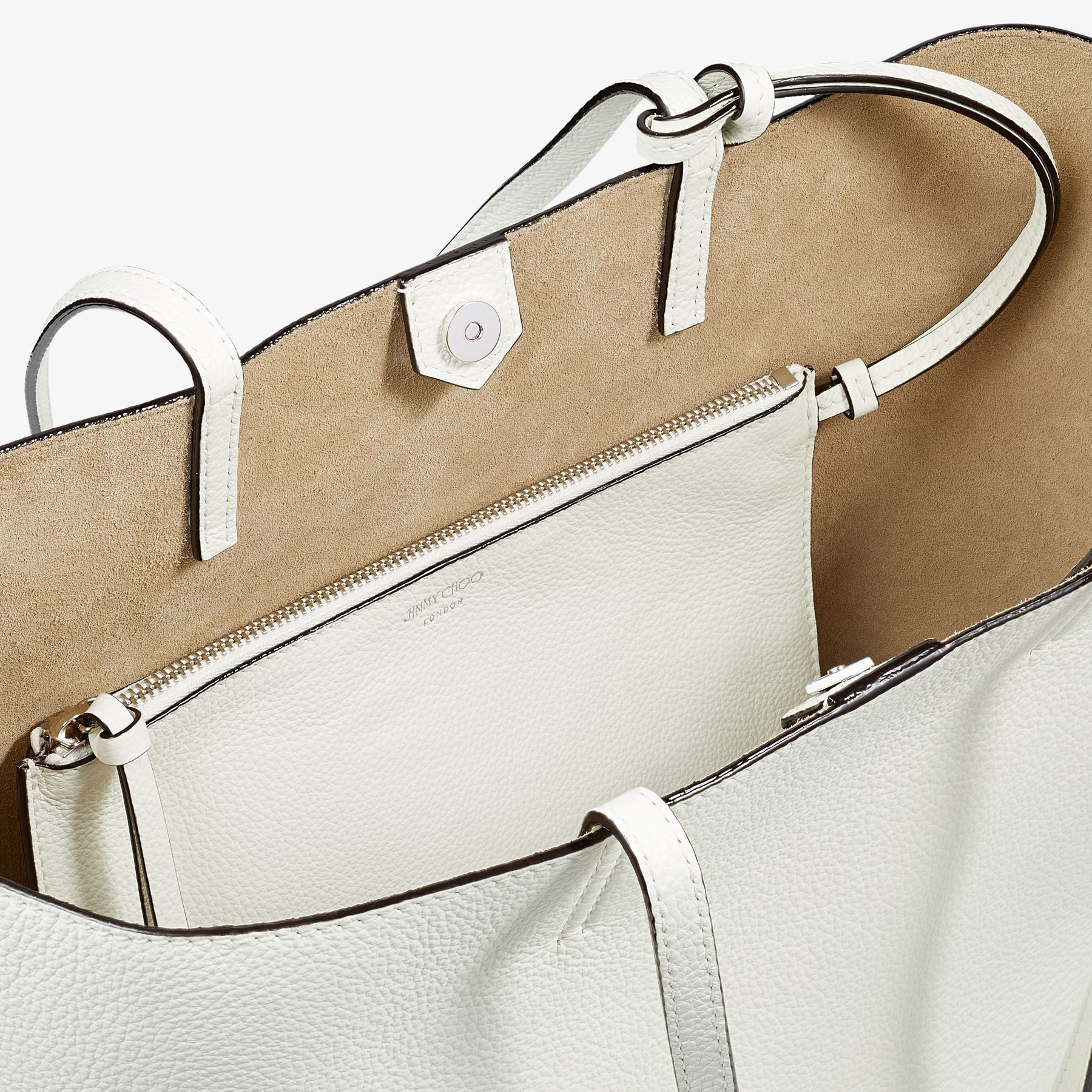 Nine2Five E/W
Latte Grainy Calf Tote Bag with JC Logo - 2