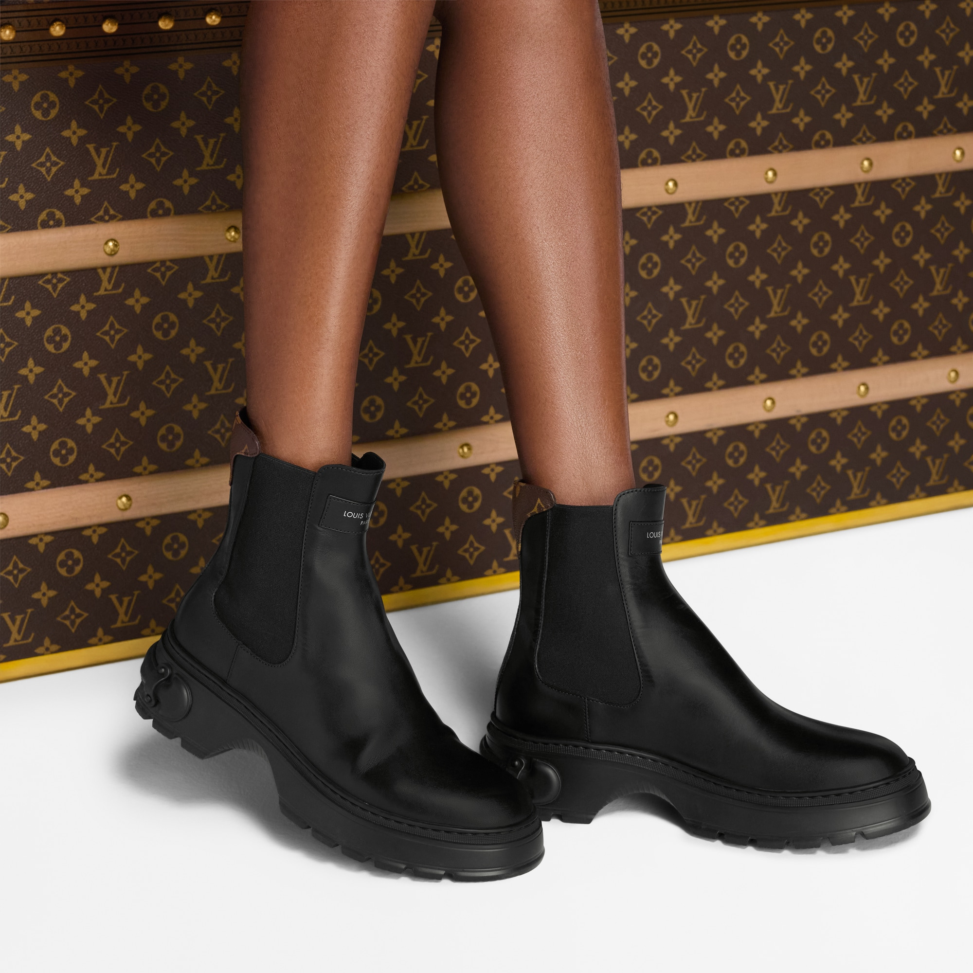 LV Squad Chelsea Ankle Boot - 6