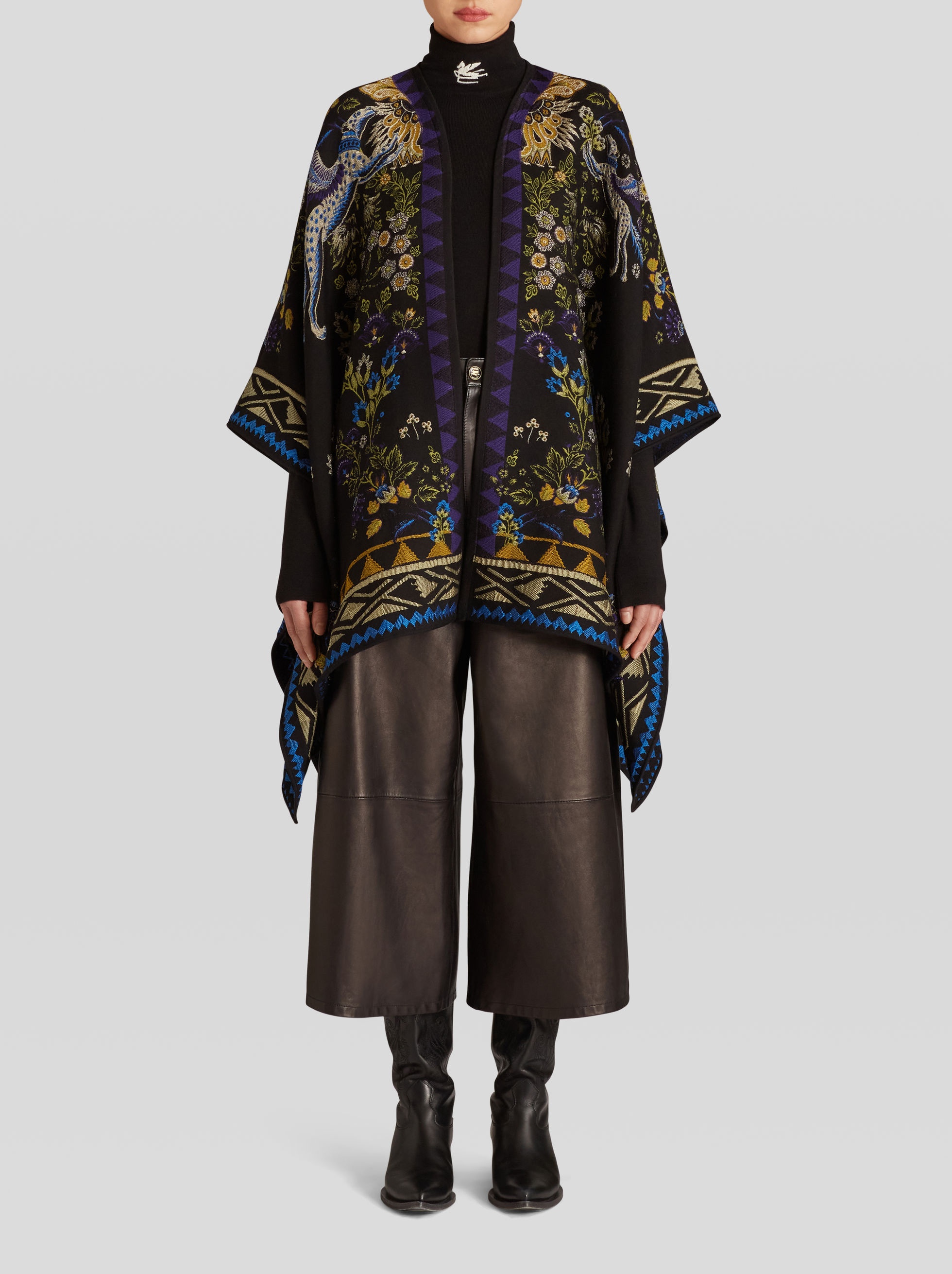 JACQUARD CAPE - 3