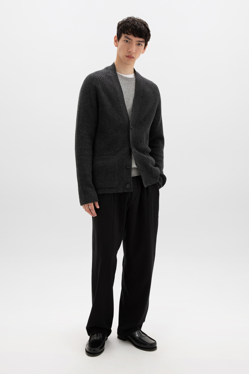 Johnstons of Elgin Relaxed Grey Cashmere Cardigan outlook