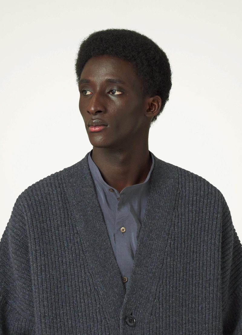 FELTED CARDIGAN COAT
SHETLAND 8