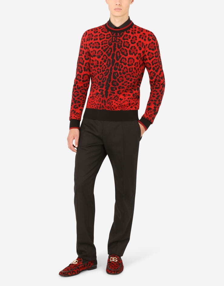 Round-neck jacquard sweater with leopard detailing - 6