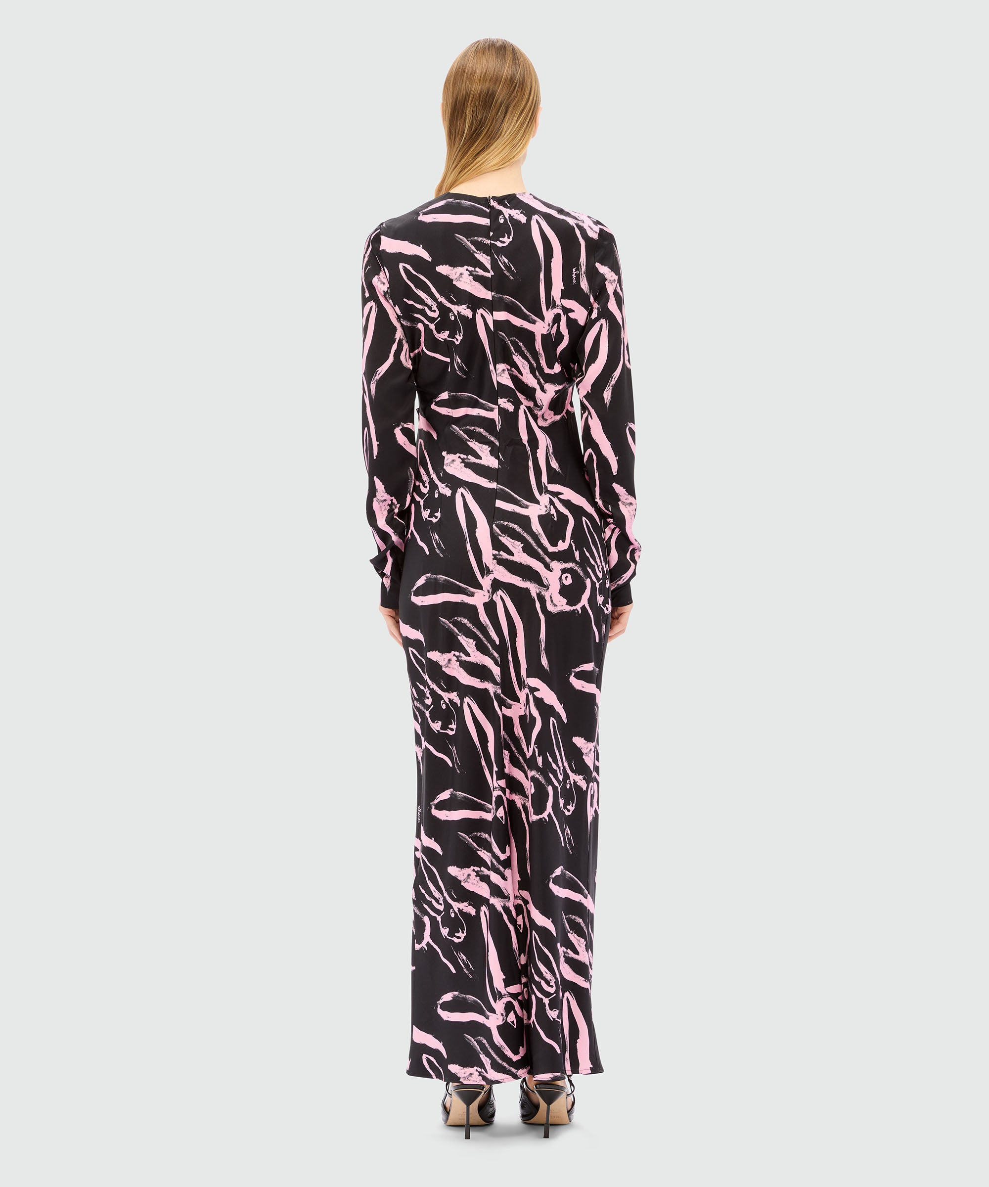 Long black crepe dress with "Sketched Bunnies" print - 3