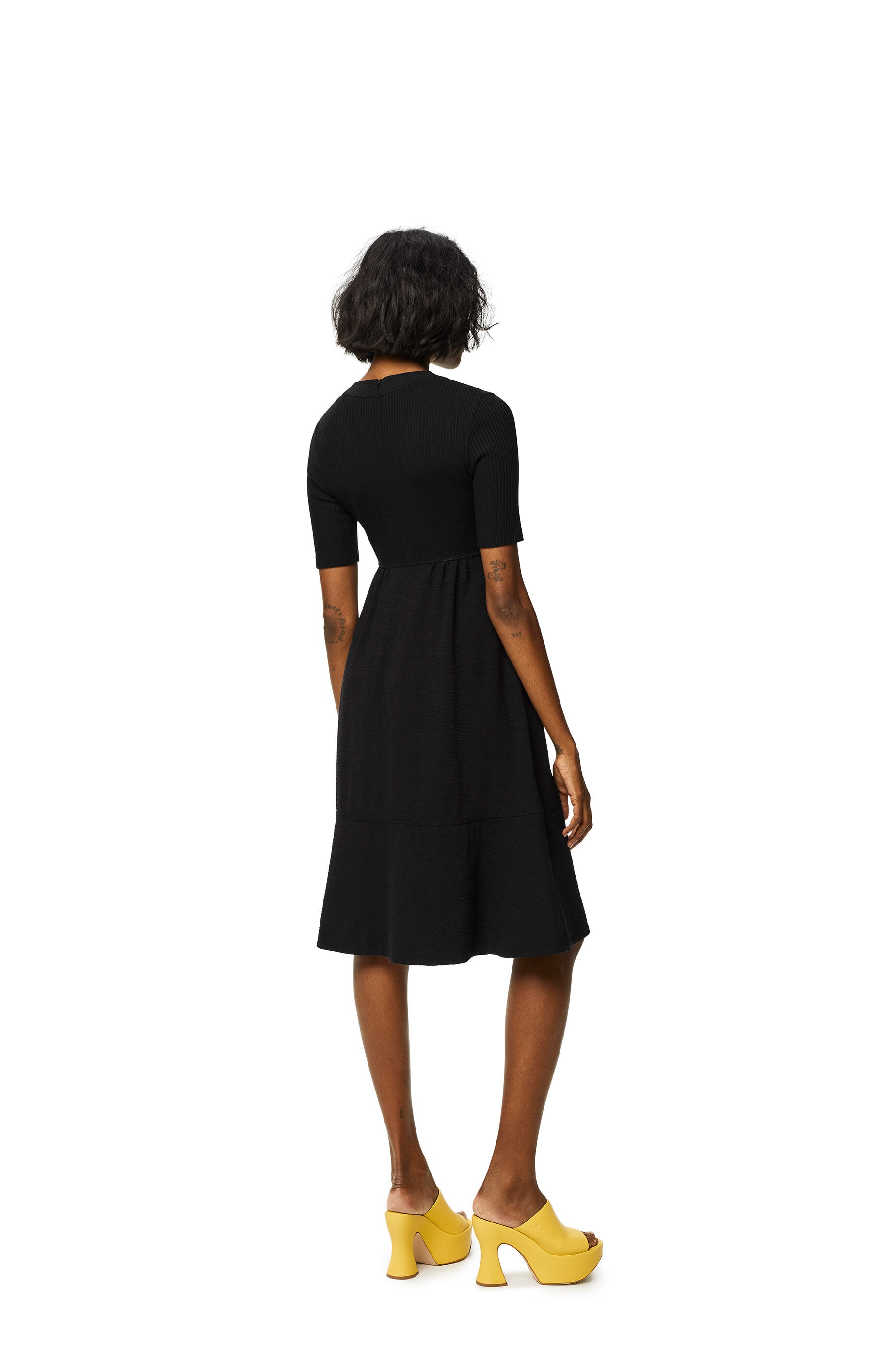 Lace up dress in linen and cotton - 3