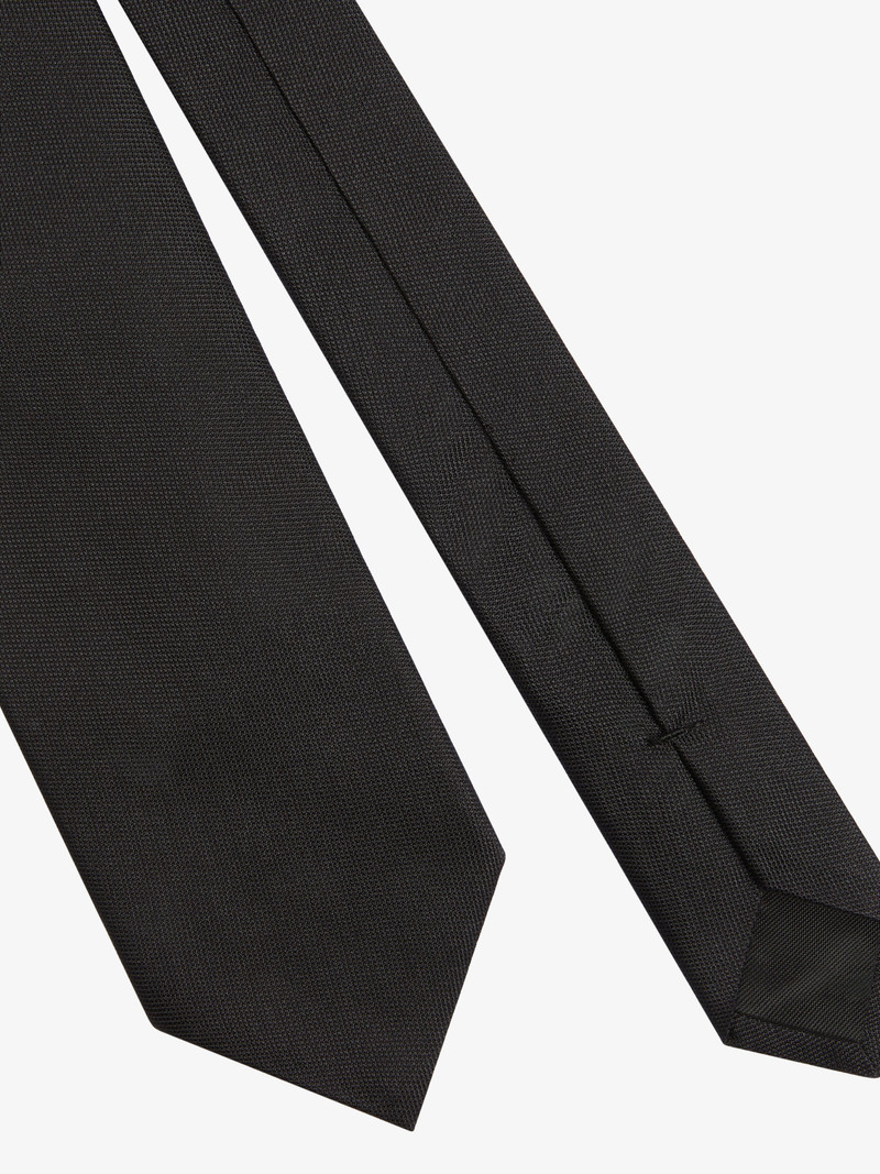 GIVENCHY 4G IN SILK 3