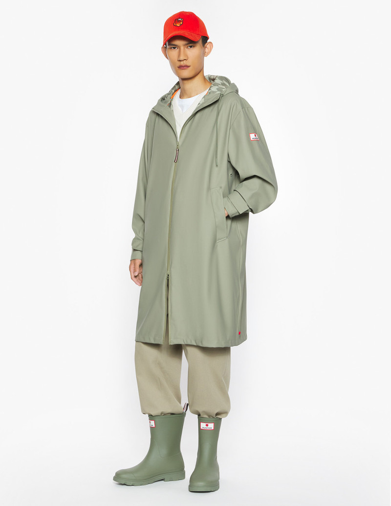 MAISON KITSUNE x HUNTER RAIN CLOAK 4