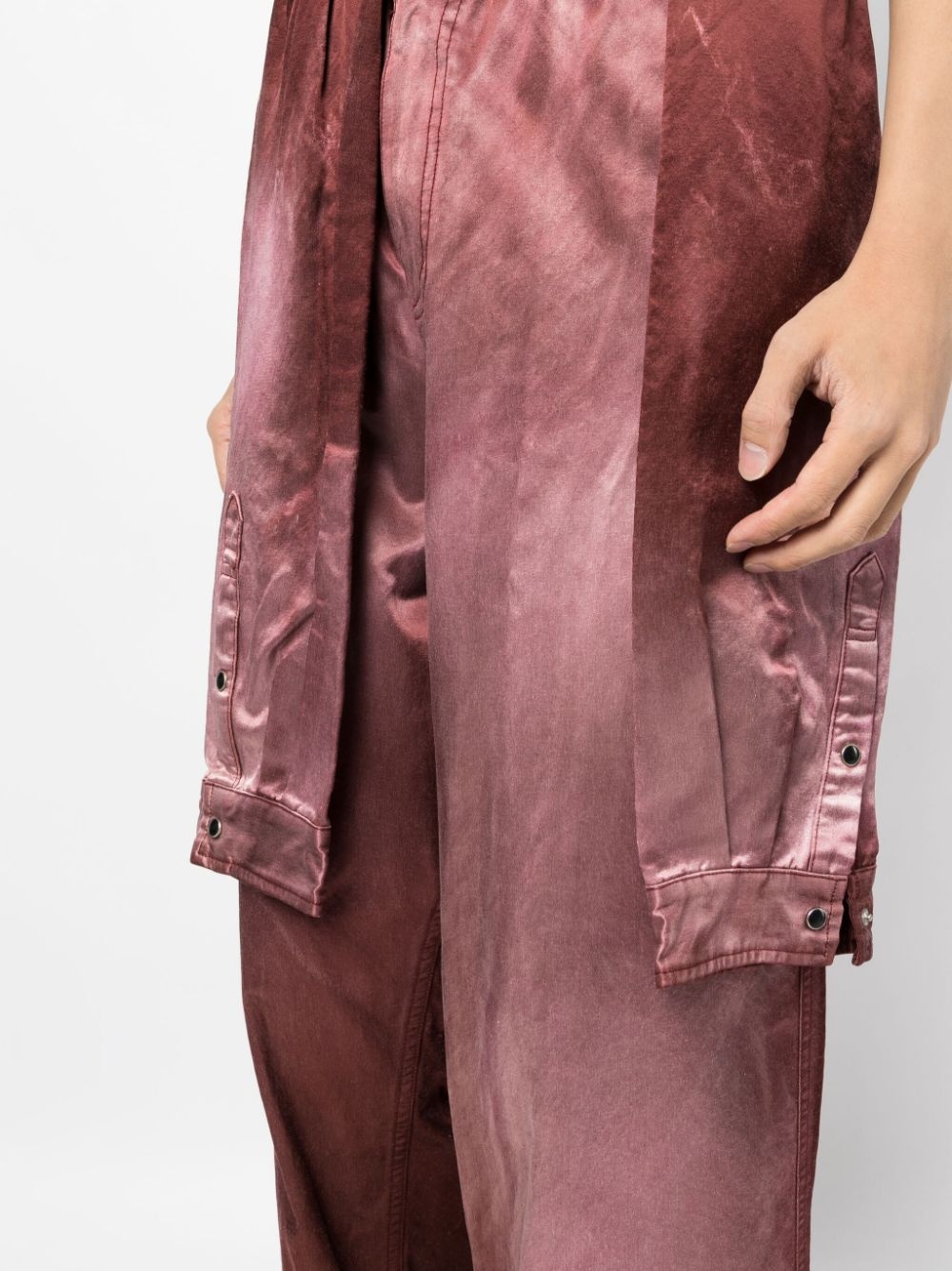 layered-design brushed-effect trousers - 5