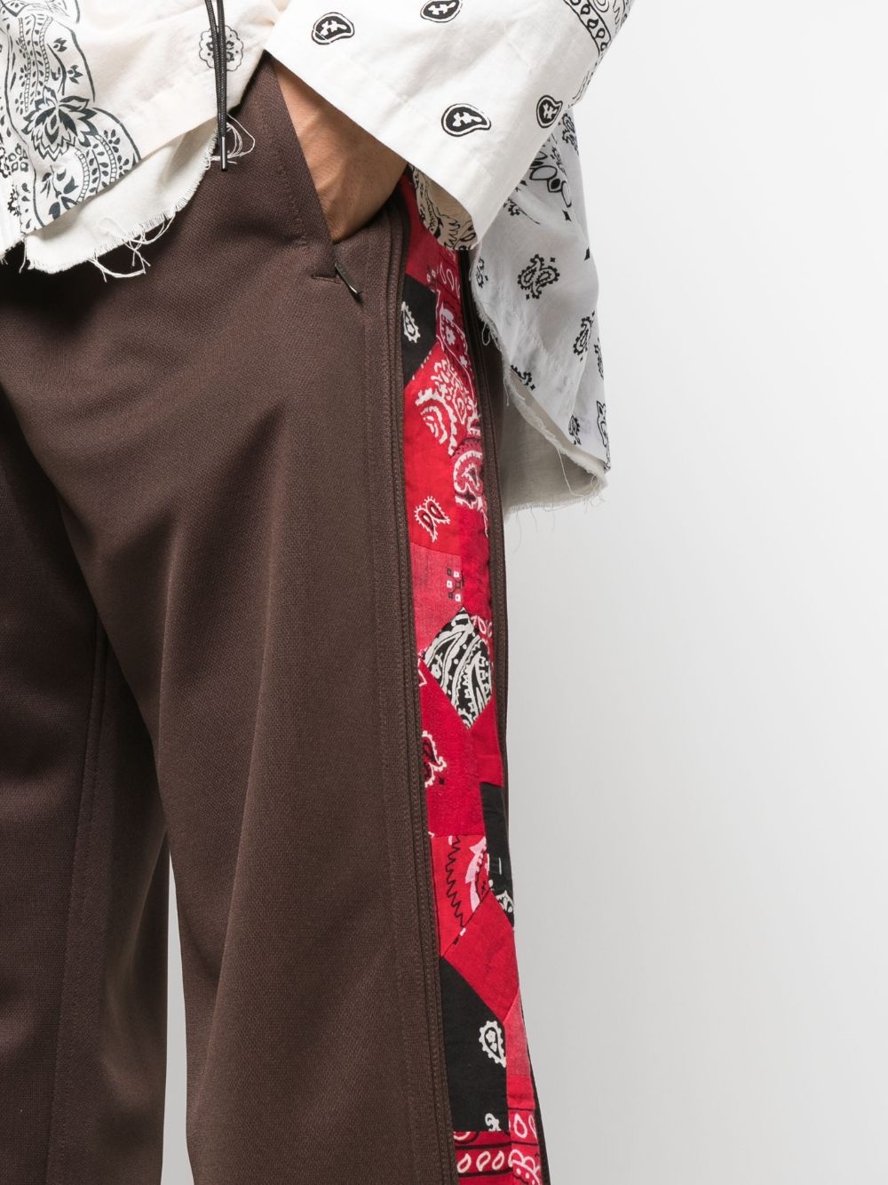 drawstring-waistband bandana-print trousers - 5