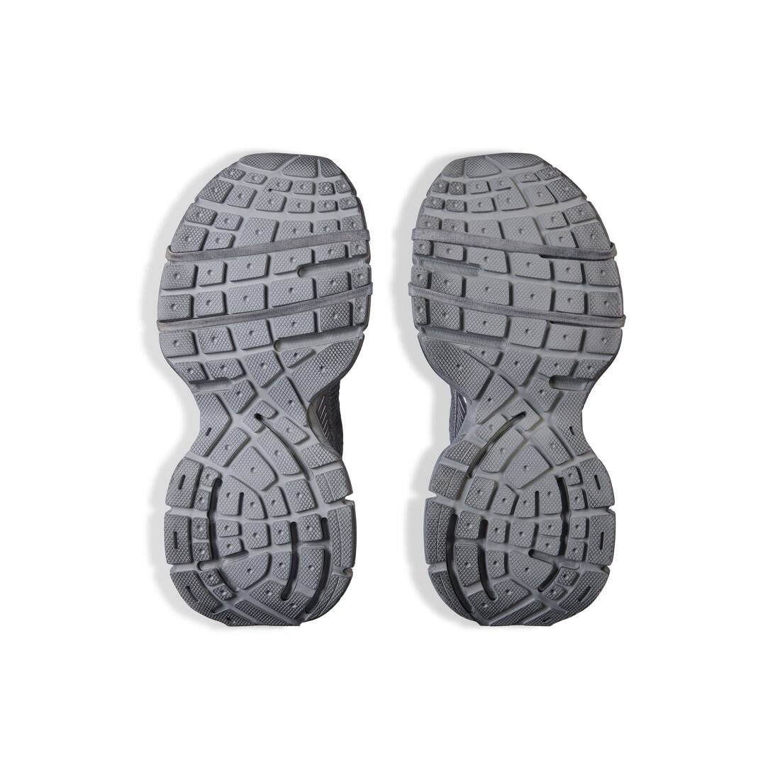 Men's 3xl Sneaker in Grey - 7