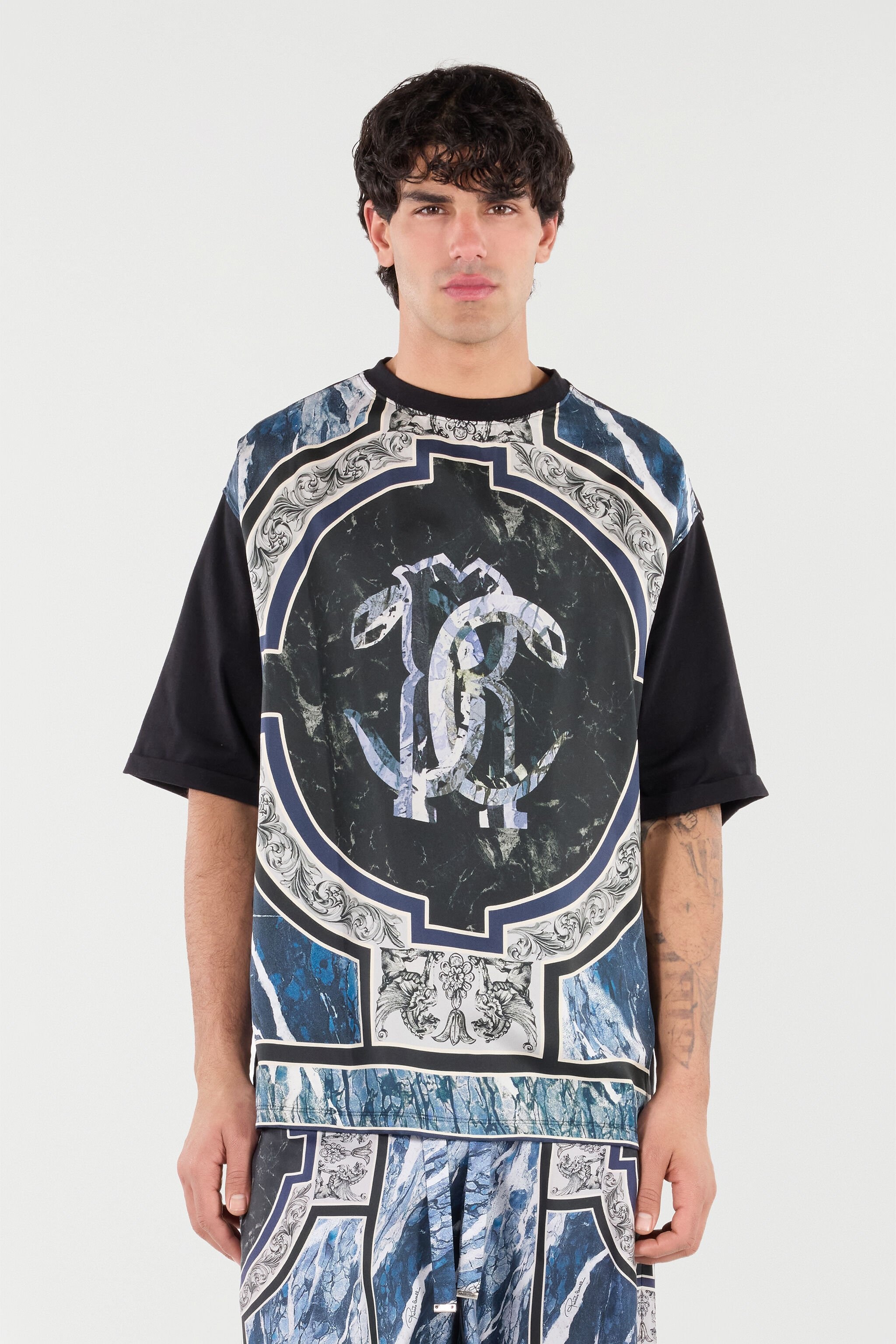 T-Shirt With Marble Print And Decorations - 3