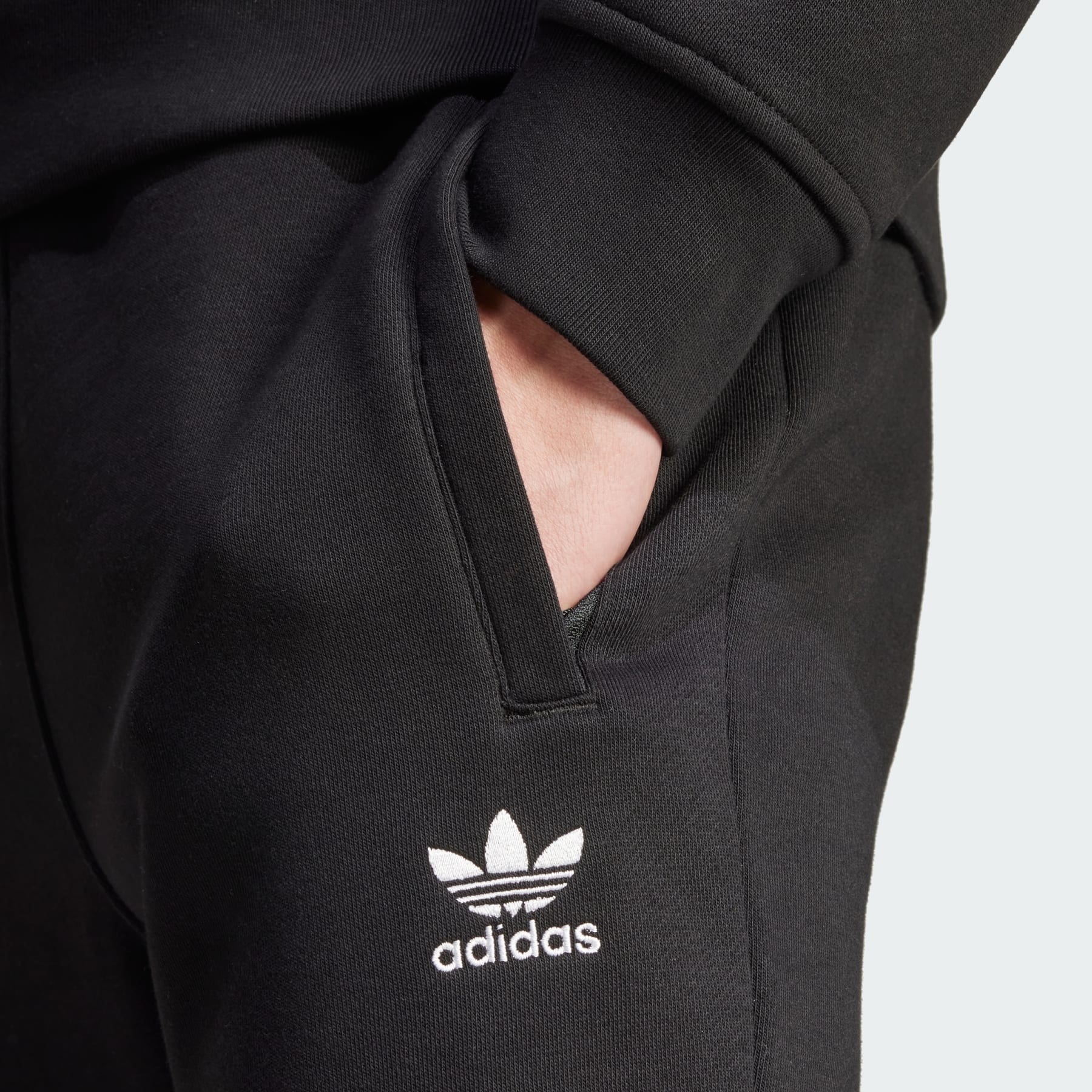 Trefoil Essentials Pants - 6