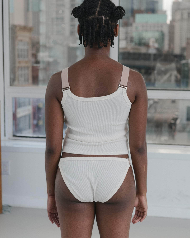 BASERANGE Suspend Tank - Recycled Cotton Rib outlook