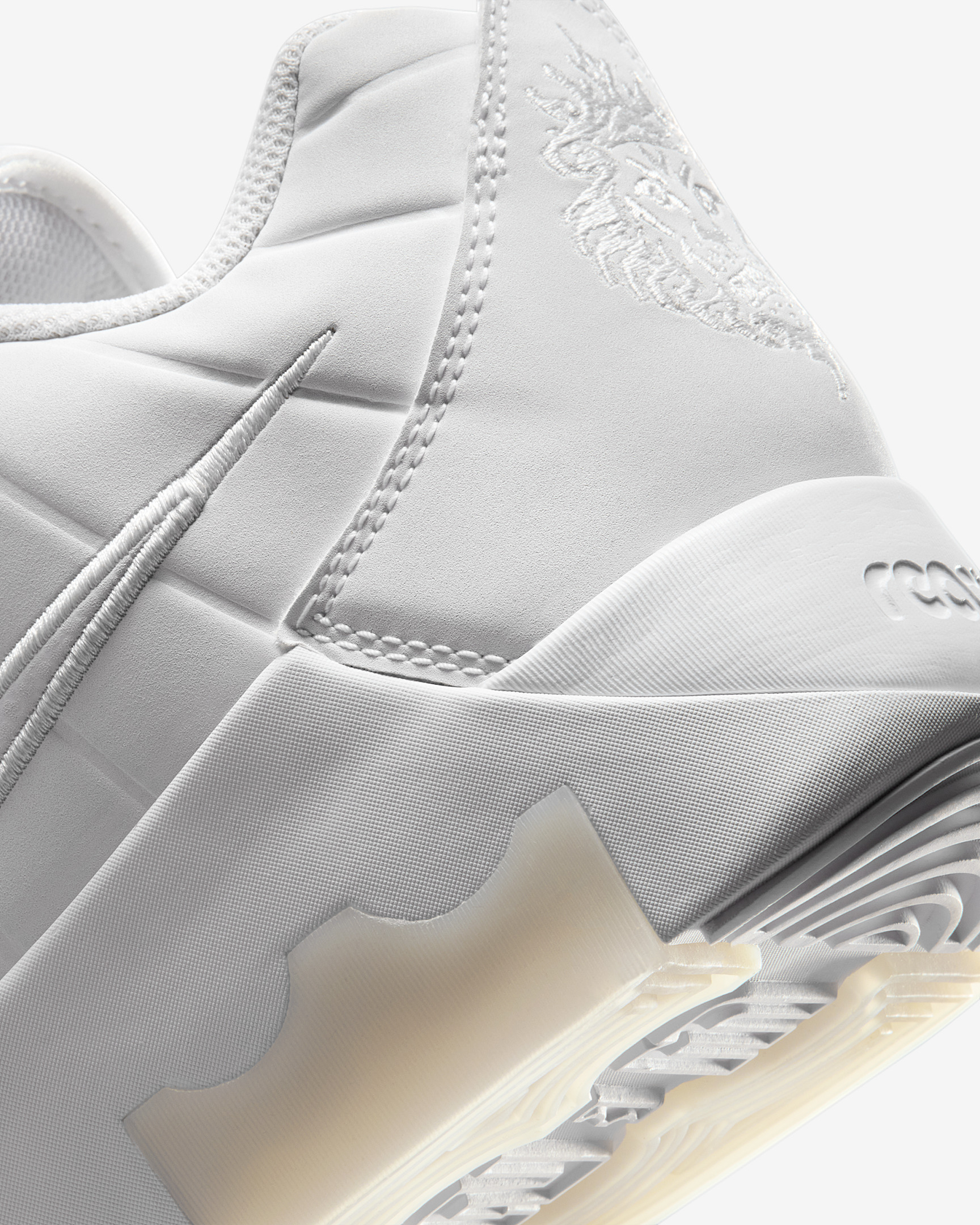 LeBron Witness 9 Basketball Shoes - 8
