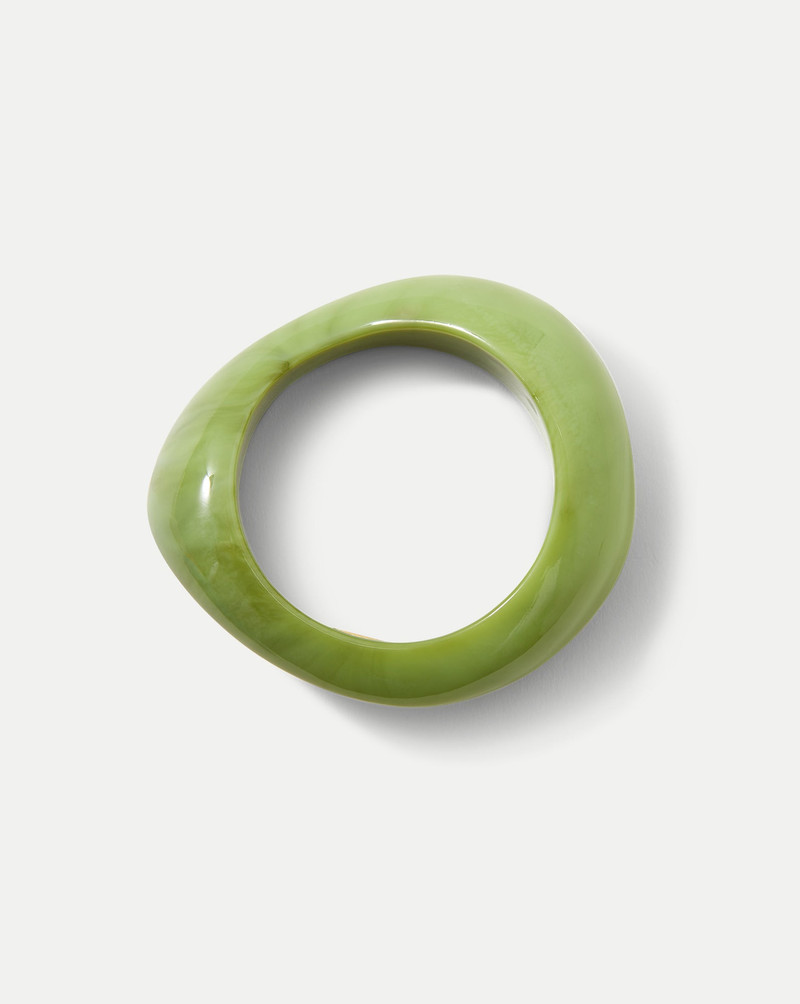 VERONICA BEARD MARBLED RESIN BANGLE outlook