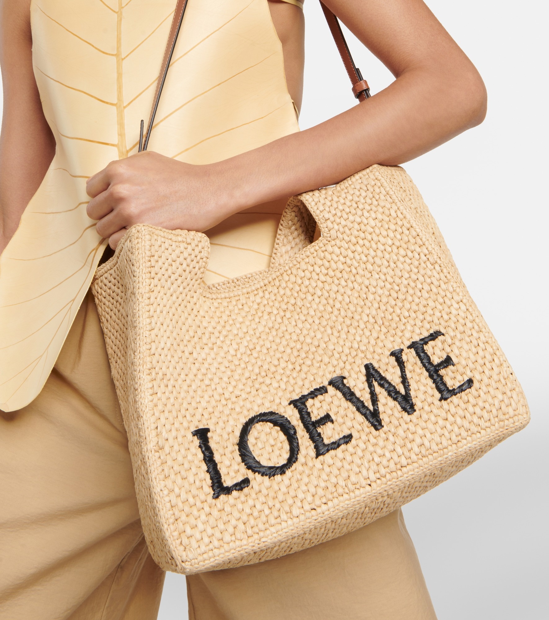 Paula's Ibiza Medium logo raffia tote bag - 2