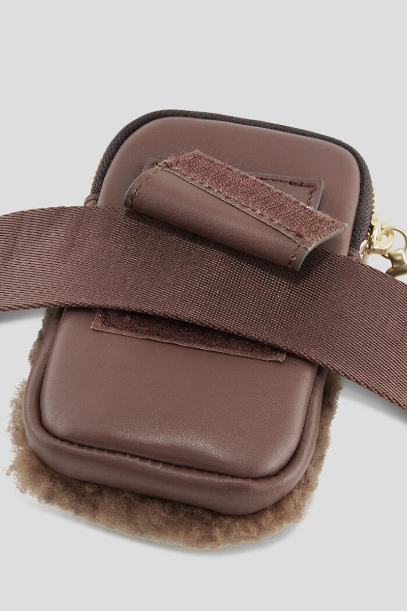 Valmorel Enja Multipocket belt bag in Brown 4