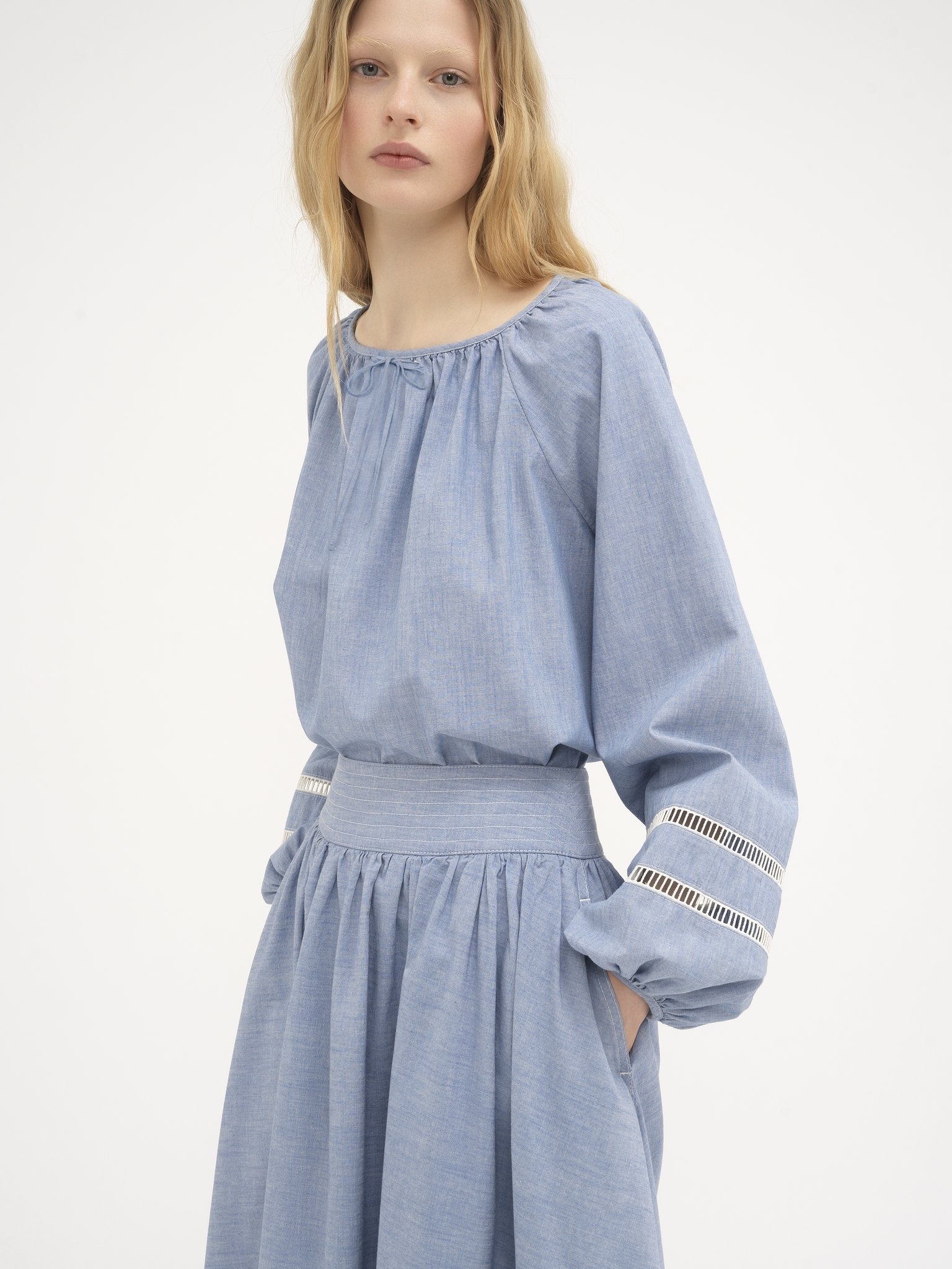 OFF-THE-SHOULDER WOMEN'S BLOUSE - 3