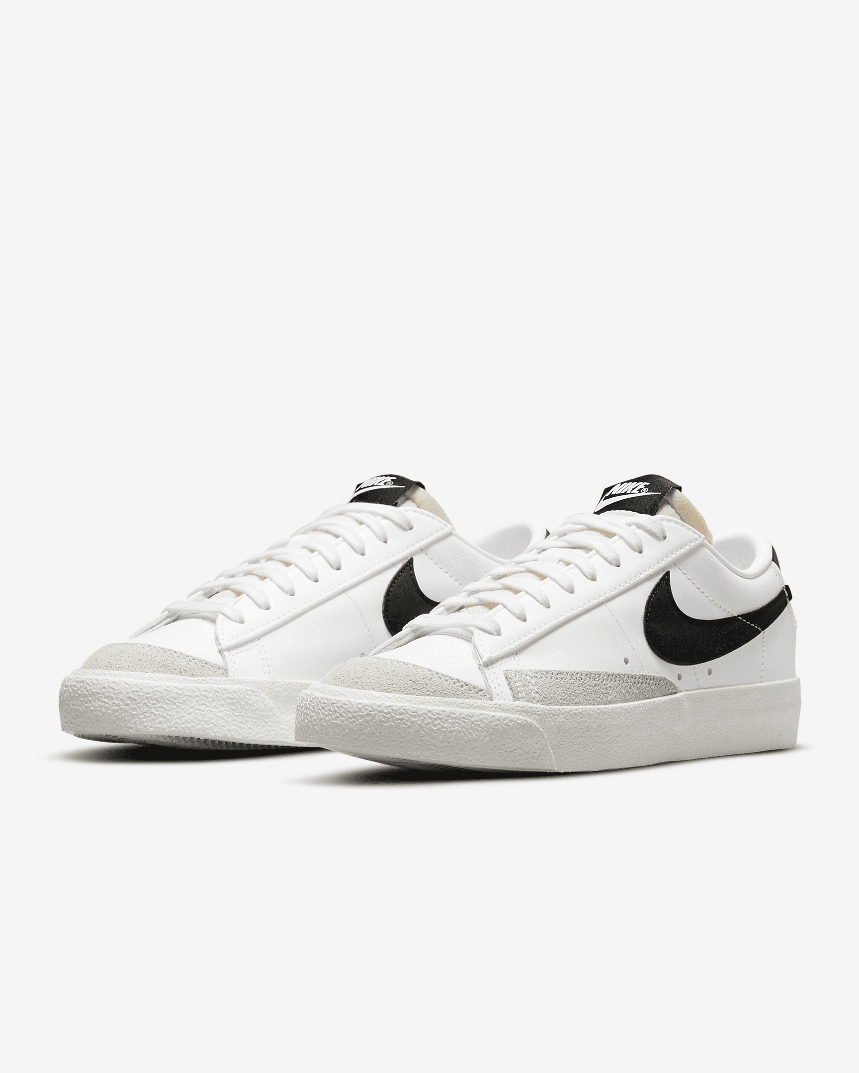 Nike Blazer Low '77 Women's Shoes - 5