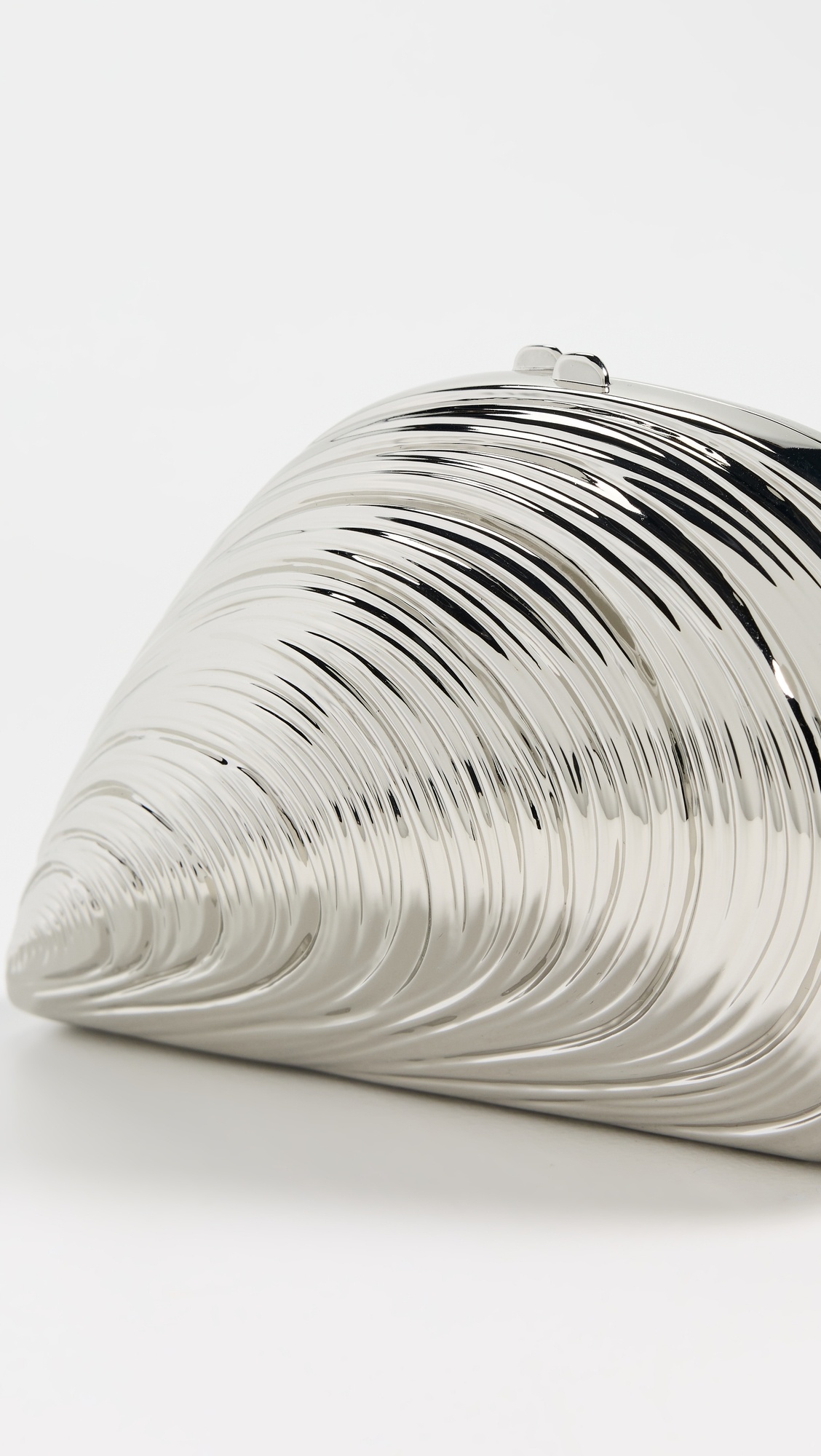 Bridget Mini Metal Oyster Shell Clutch - 4