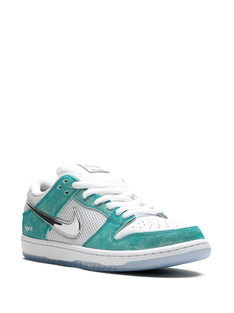 Nike Dunk Low Pro QS "April Skateboards" sneakers outlook