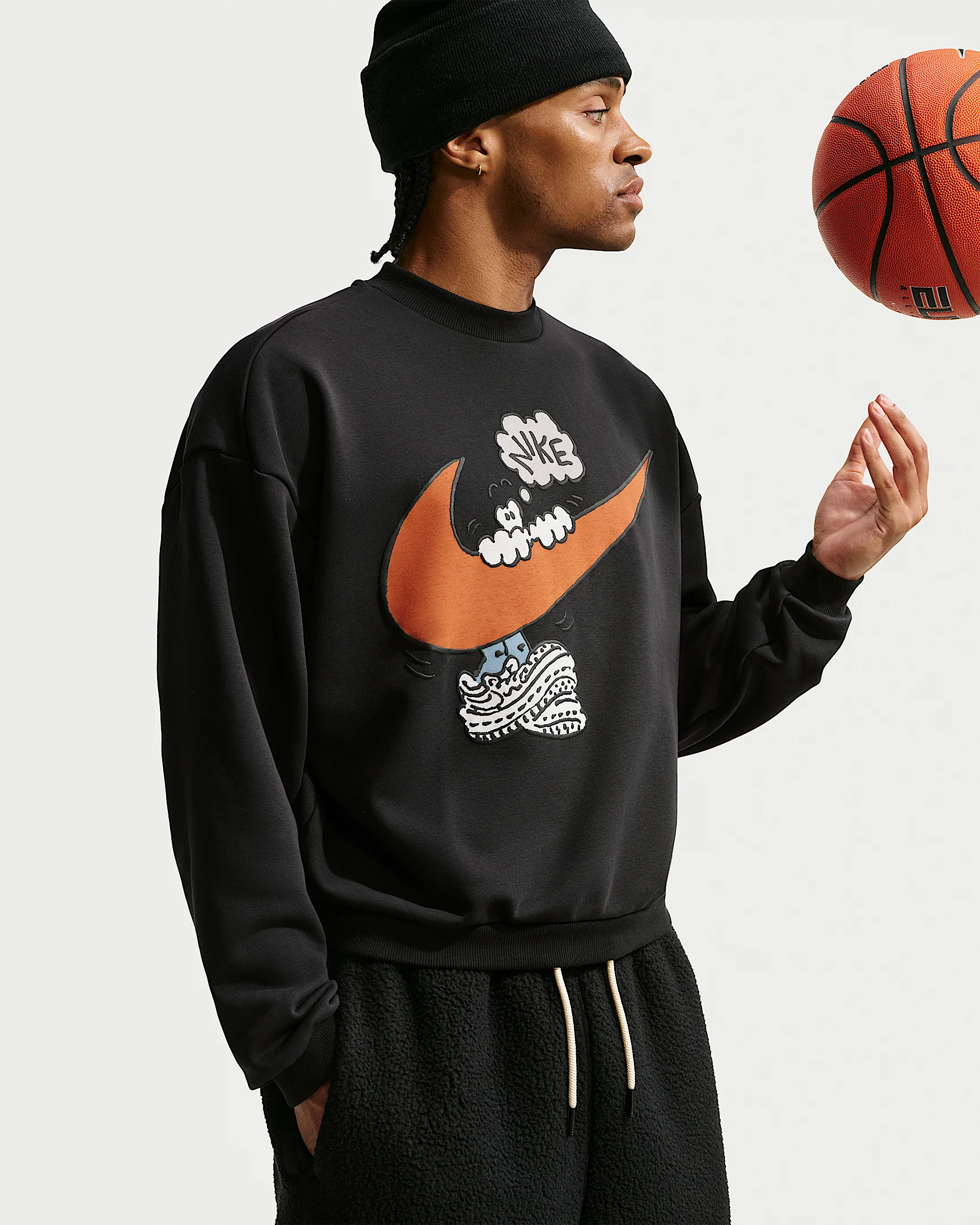 Nike Standard Issue Men's French Terry Basketball Crew - 1