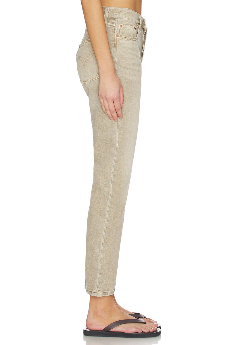 Levi's 501 Straight outlook