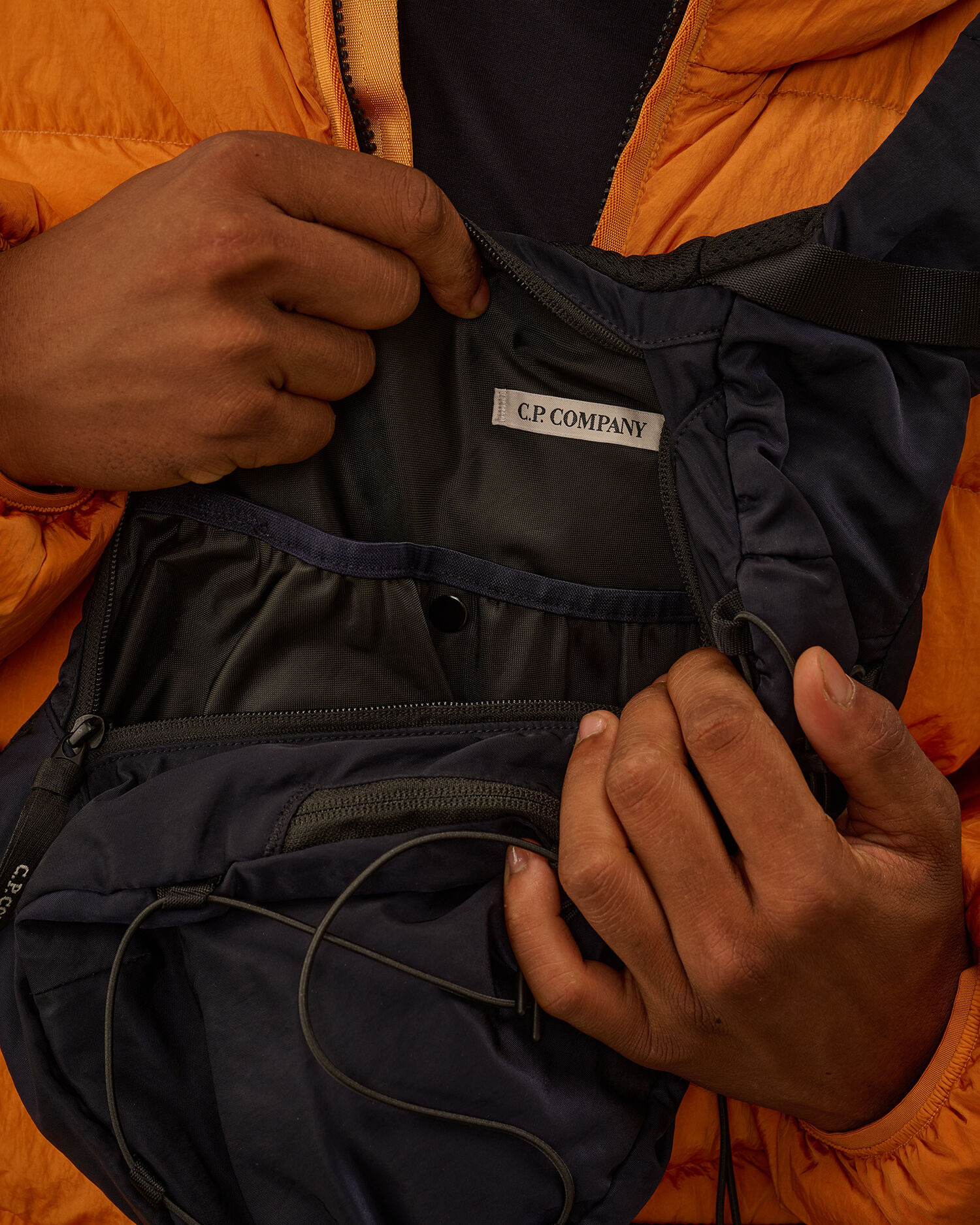 Nylon B Lens Crossbody Rucksack - 4