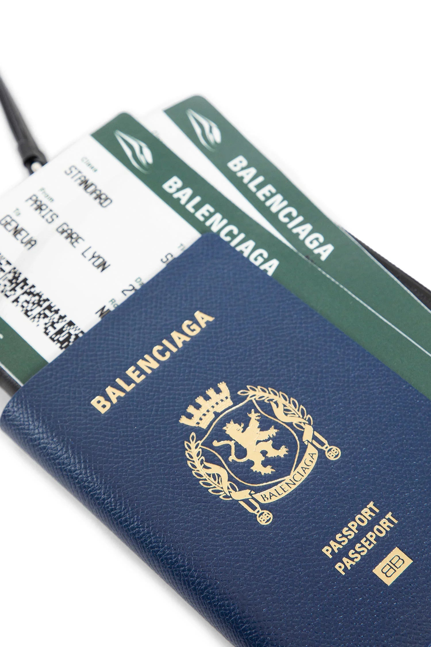 Passport-Phone-Holder - 3