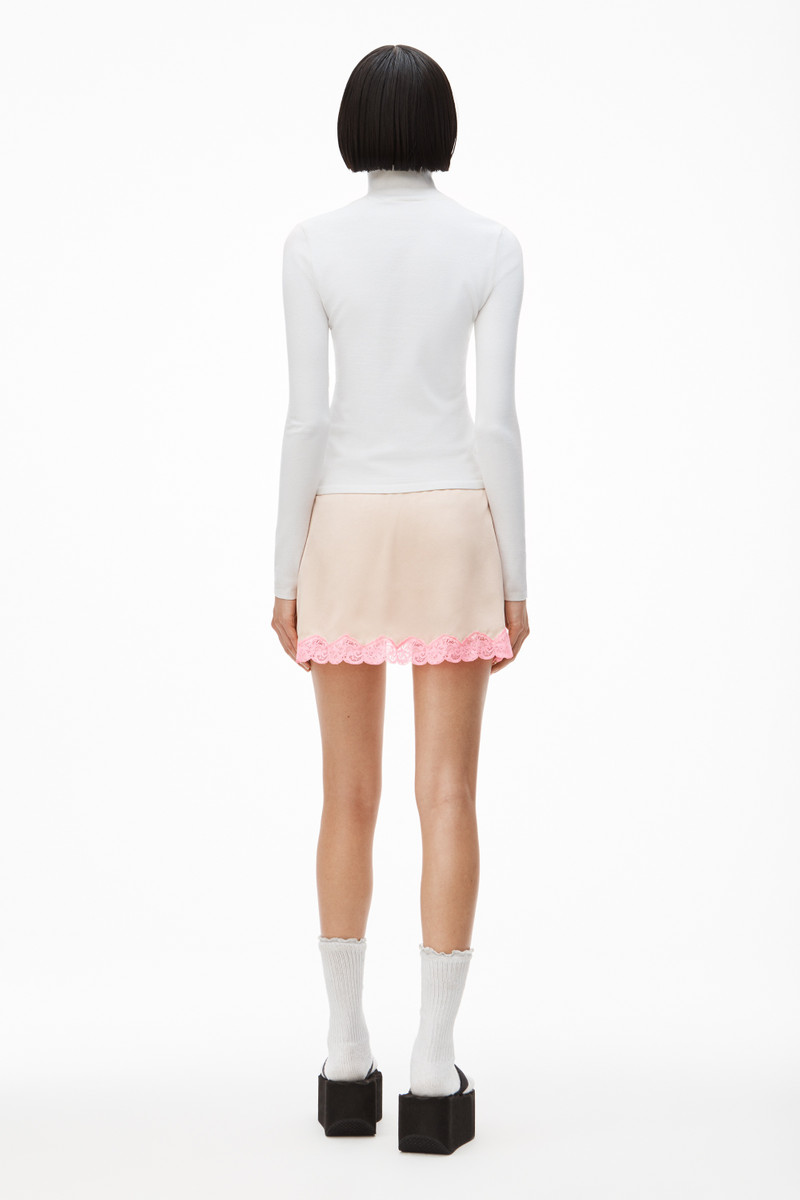 TURTLENECK TOP IN STRETCH KNIT 4