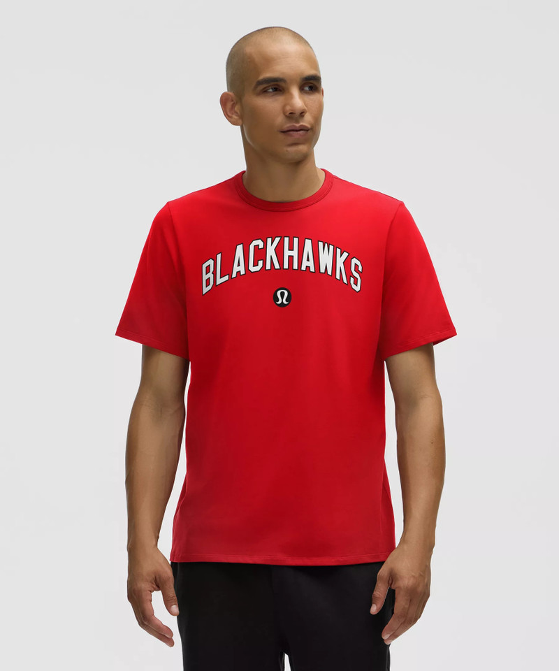 Organic Cotton Classic-Fit T-Shirt *Chicago Blackhawks 1