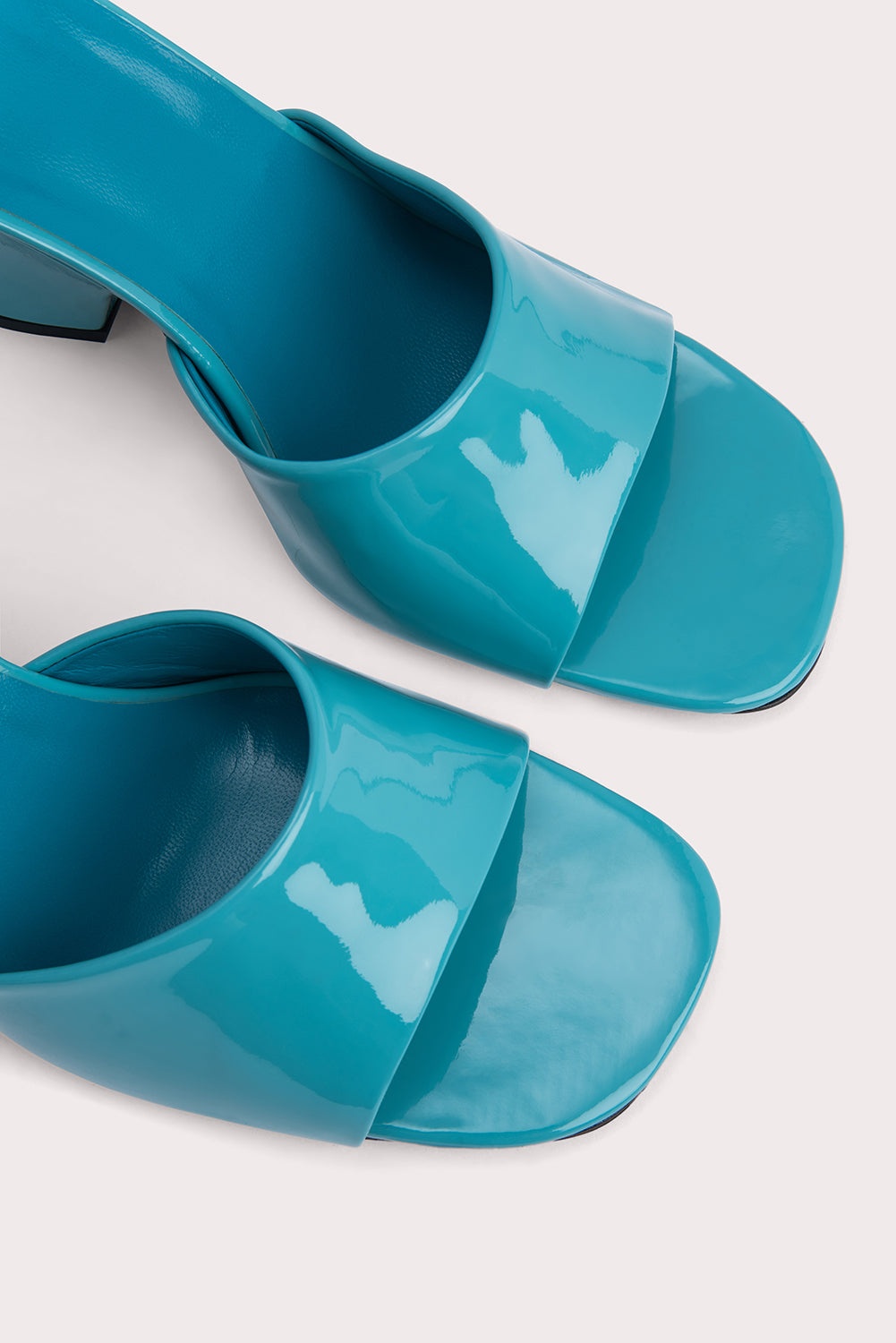 Tais Aquamarine Patent Leather - 4