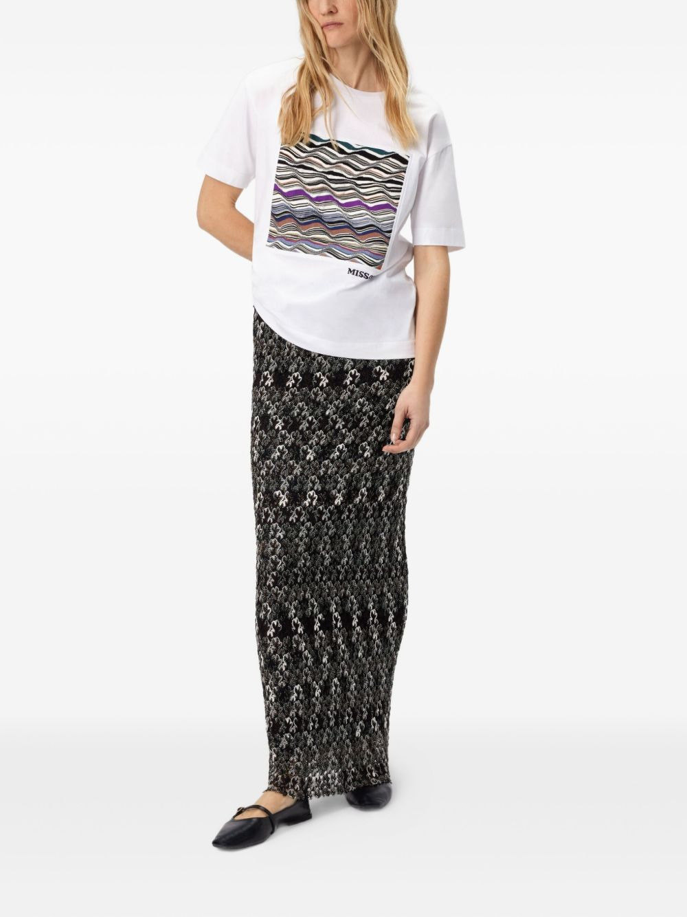 wave-pattern box-applique T-shirt - 2