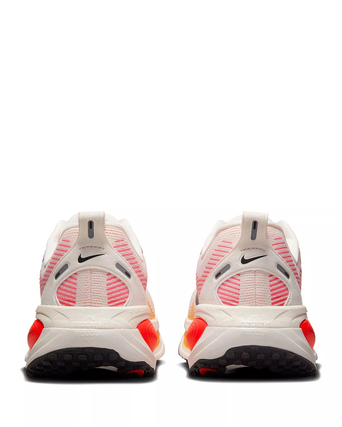 Women's Vomero 18 Sneakers - 8