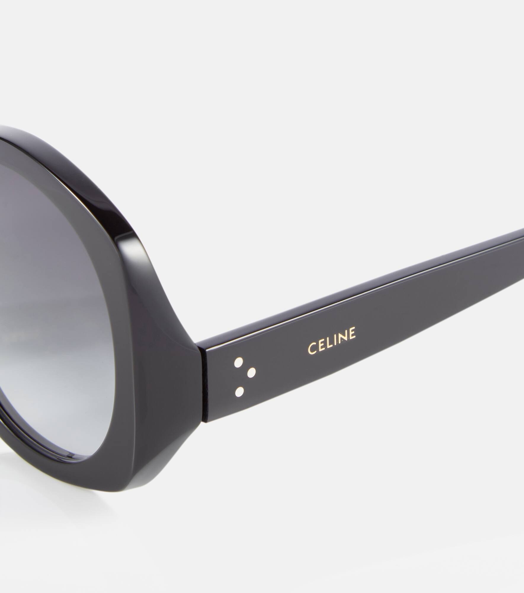 Bold oversized sunglasses - 2