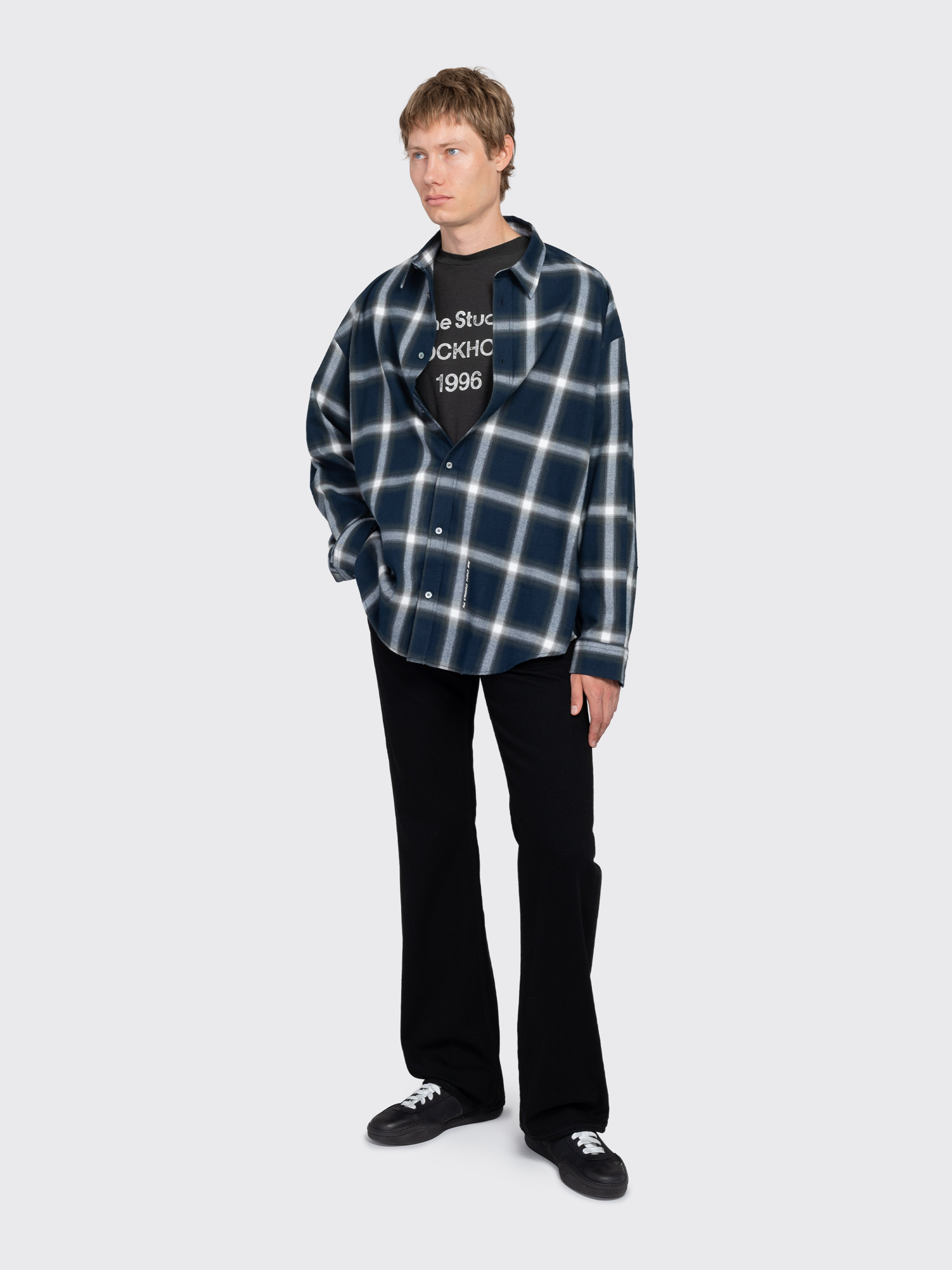 Button-Up Shirt - 4