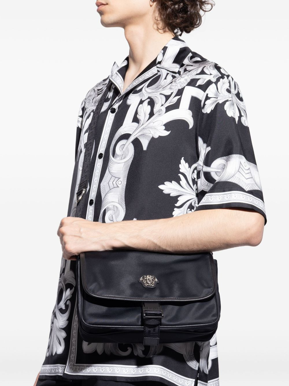 La Medusa buckled messenger bag - 2