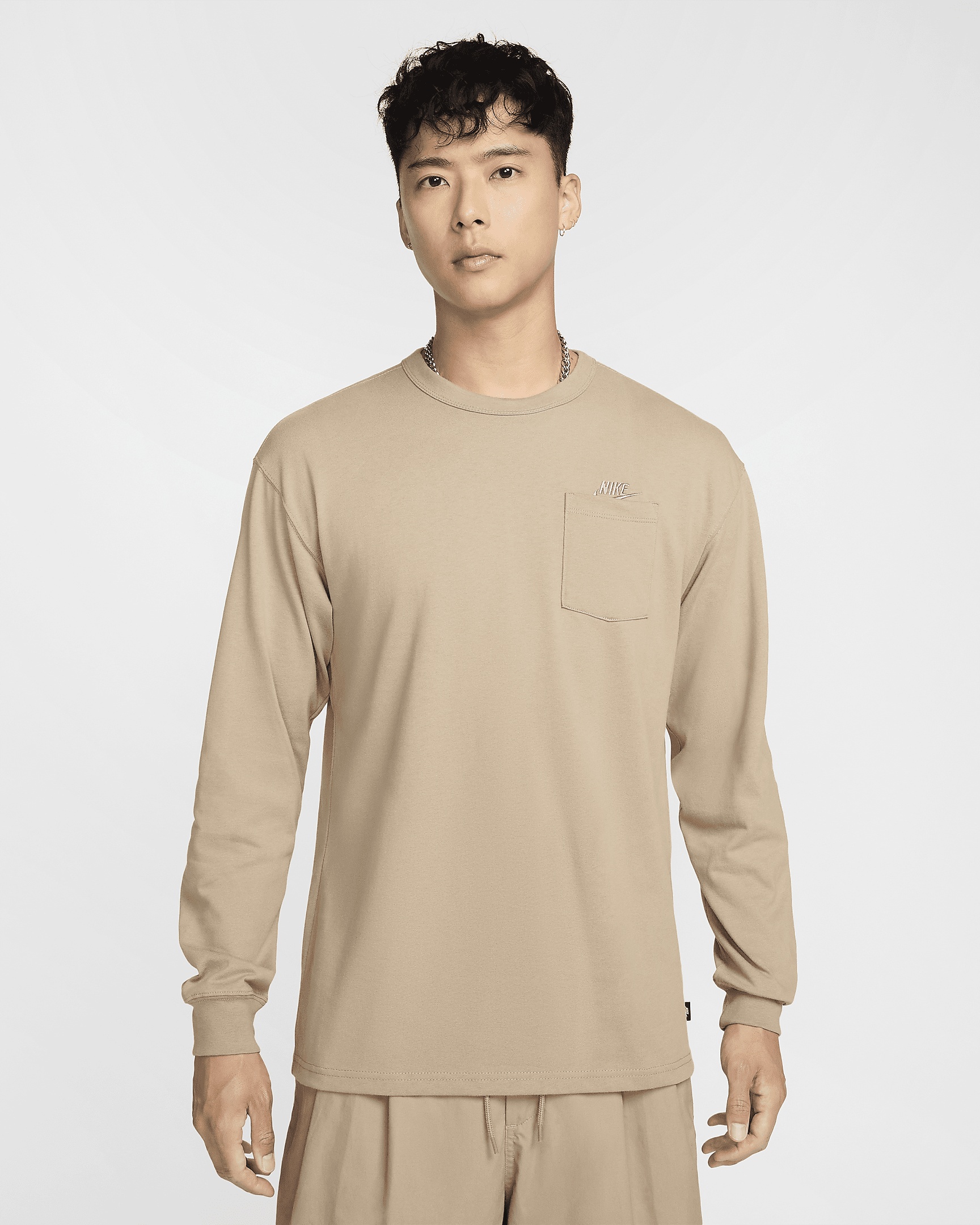 Nike Sportswear Premium Essentials Men's Long-Sleeve Pocket T-Shirt - 1