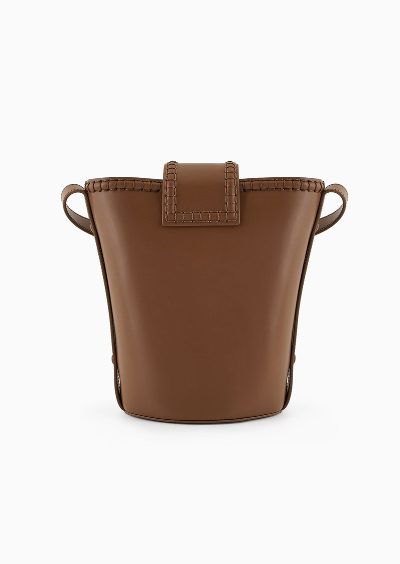 Leather bucket shoulder bag with Icon strap 3