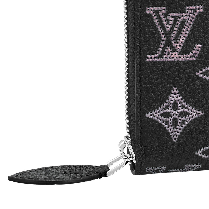 Louis Vuitton Zippy Wallet outlook