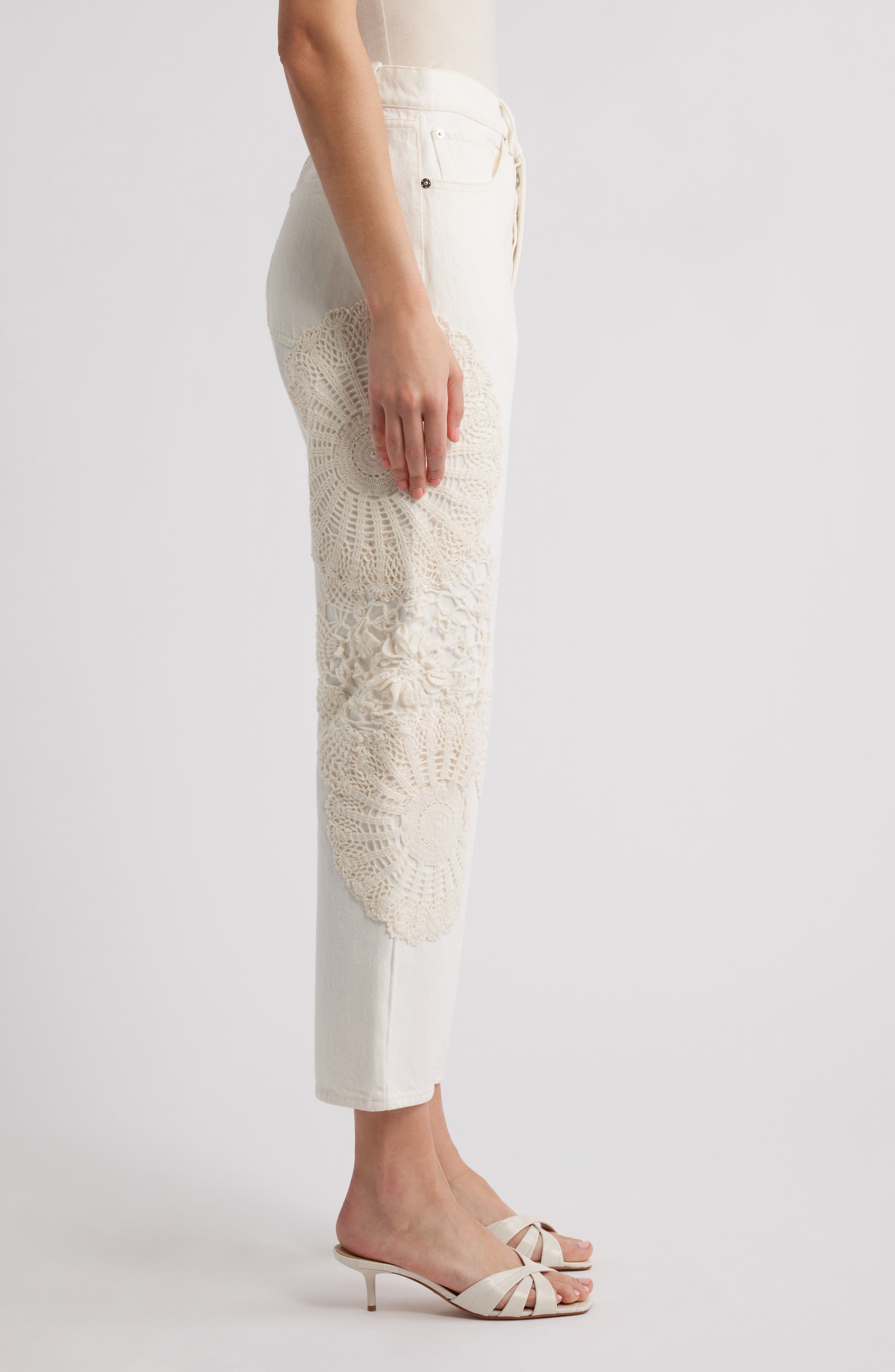 FRAME The Vertical Crochet High Waist Crop Relaxed Straight Leg Jeans in Au Natural Clean at Nordstr - 3