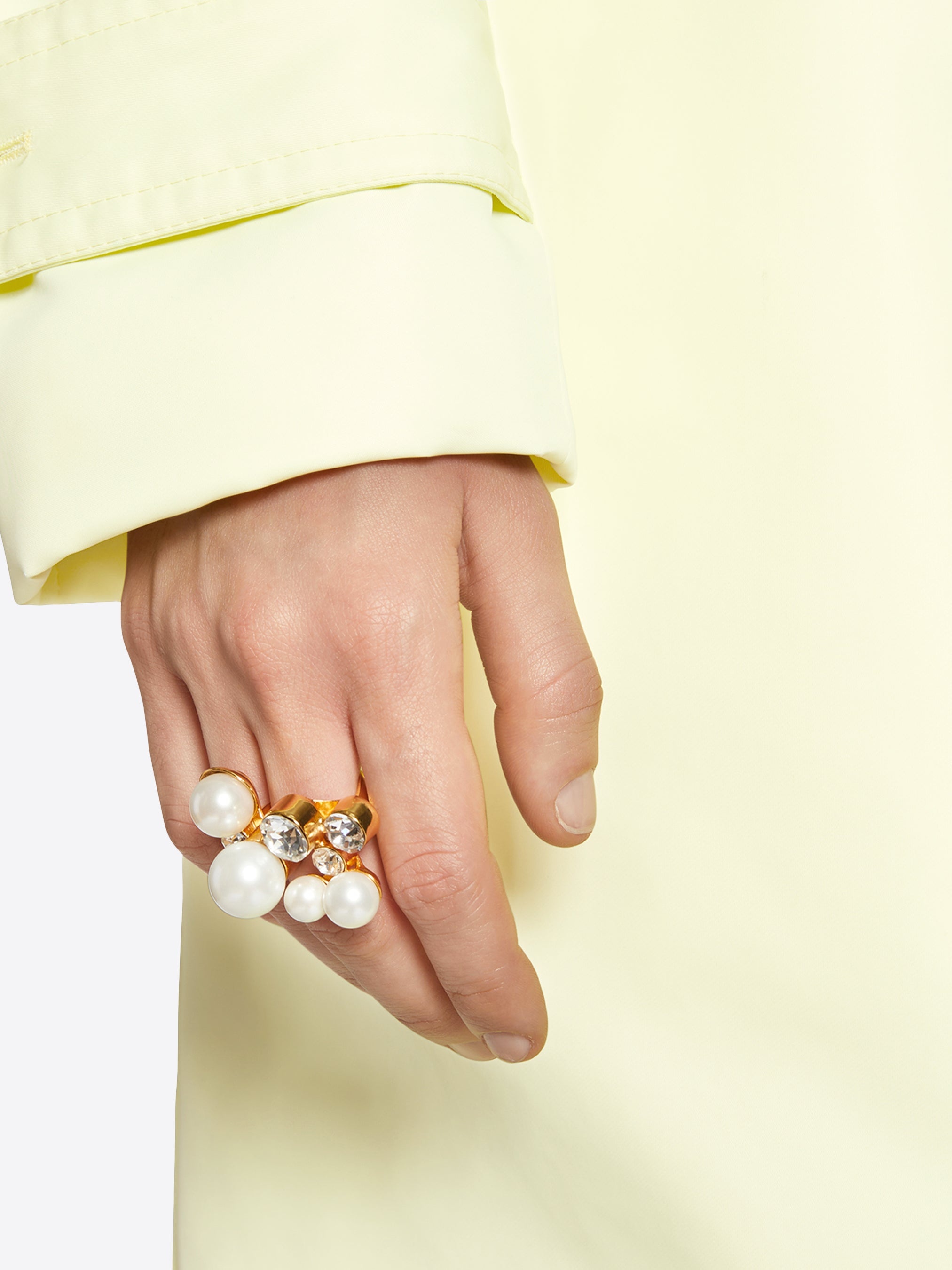 ORNAMENTED RING - 4