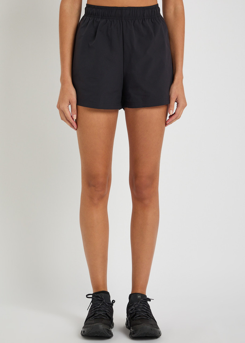 On ON Core Shell Shorts outlook