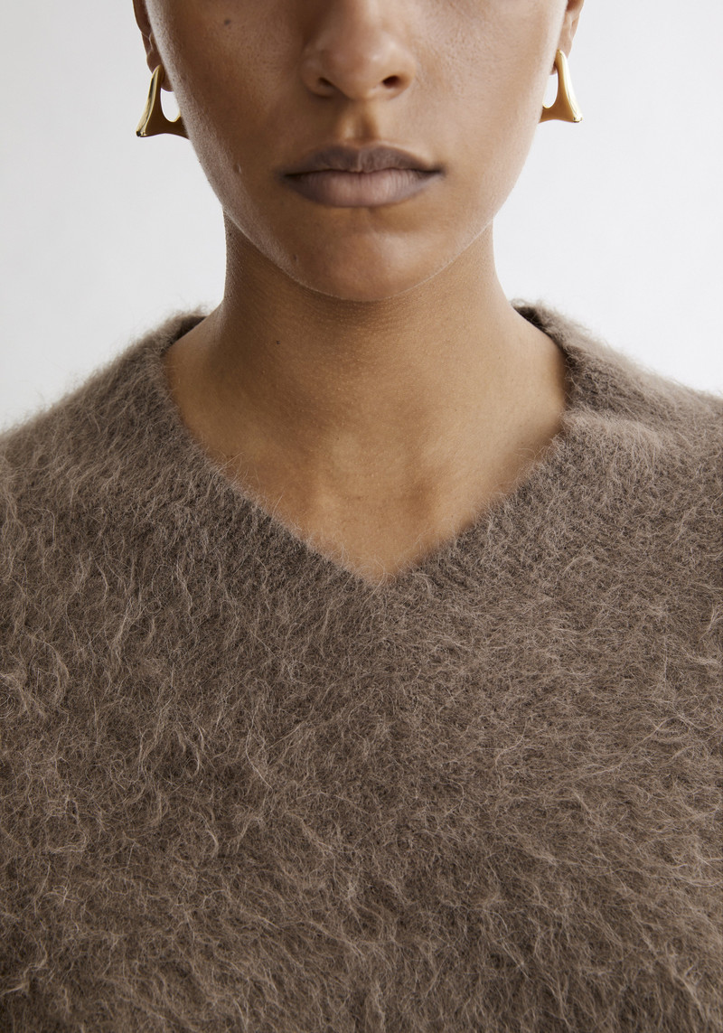 FRANK Alpaca blend V-neck sweater 3