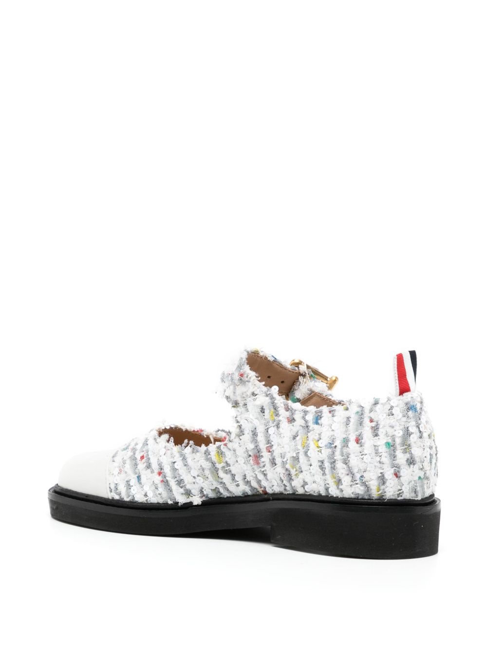 buckle fastening shoes - 3