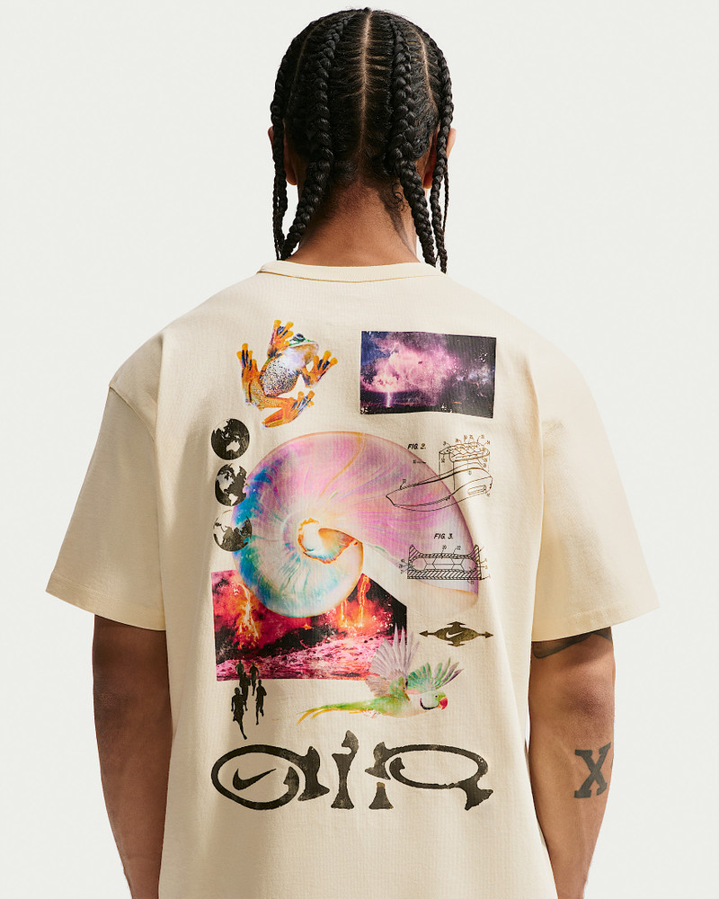 Nike Sportswear Premium Essentials T-Shirt 1