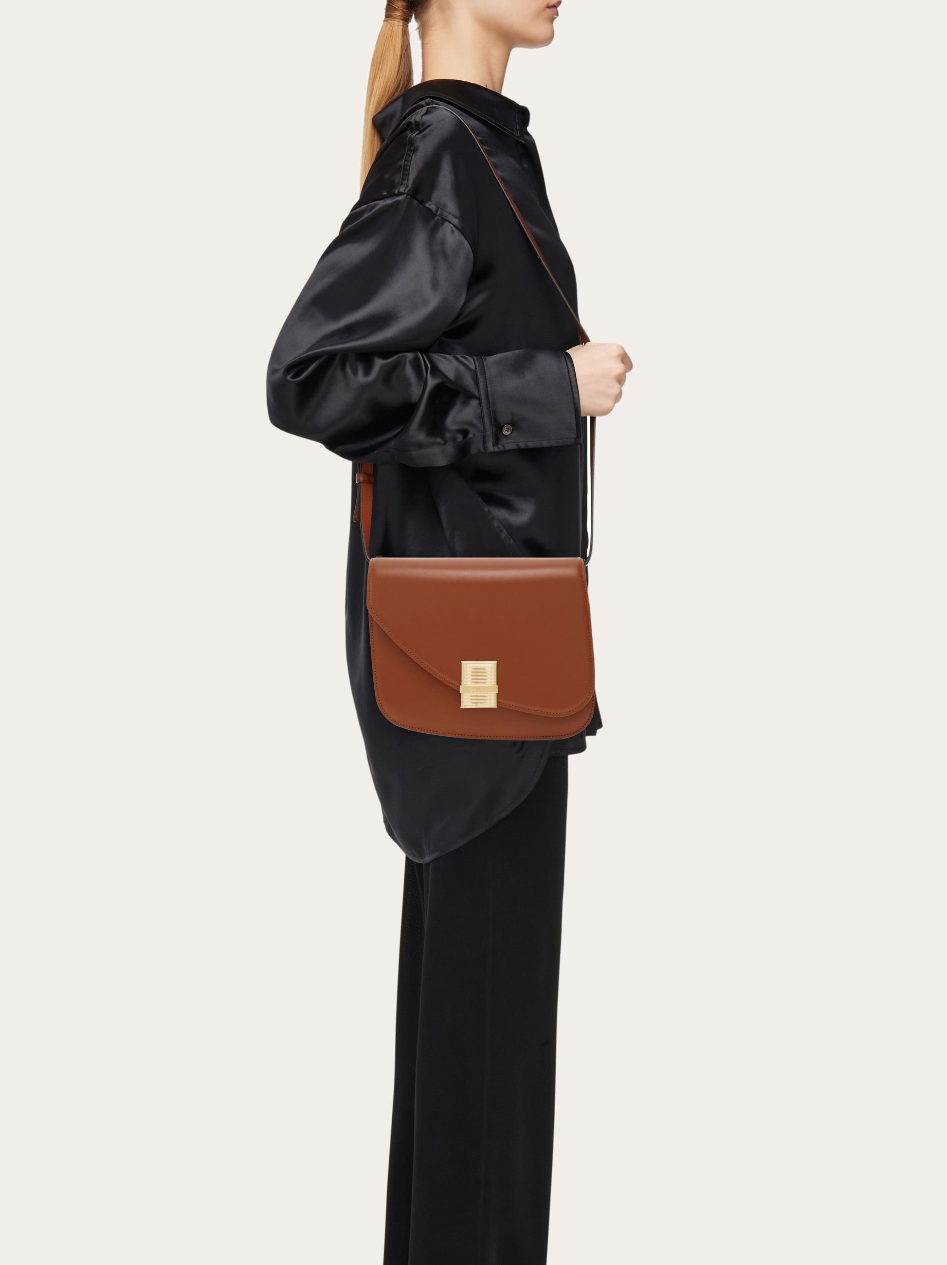 Fiamma crossbody bag (M) - 2