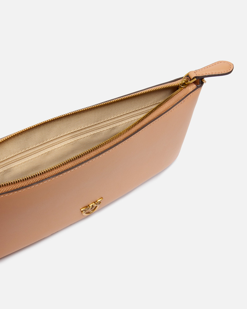 HORIZONTAL FLAT BAG IN LEATHER 4