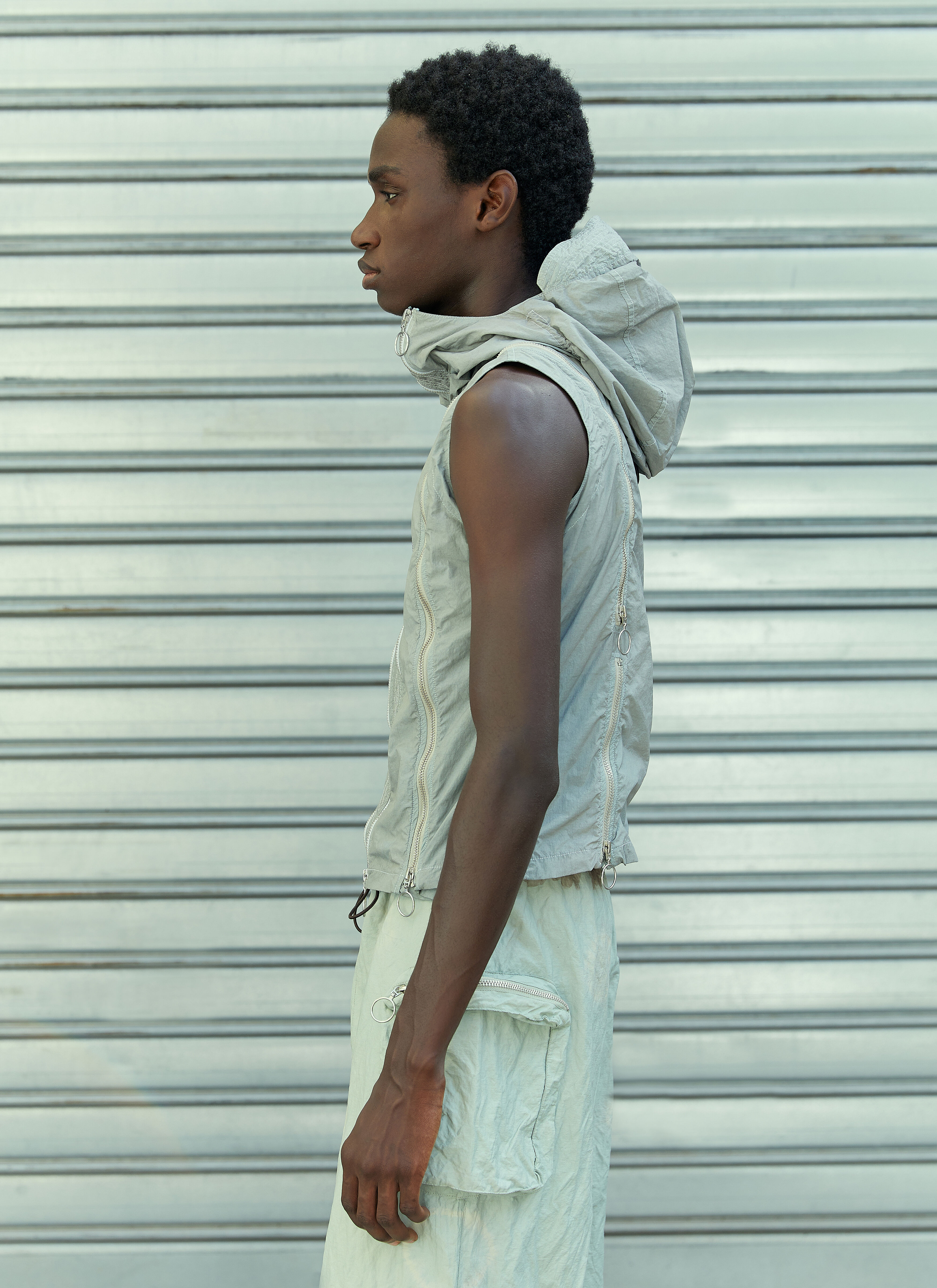 Adjustable Fit Zip Vest - 3